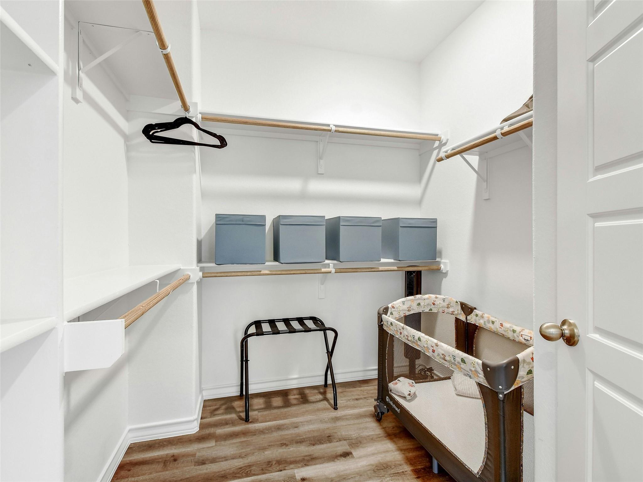 660 Mockingbird Dr, Canyon Lake, TX 78133