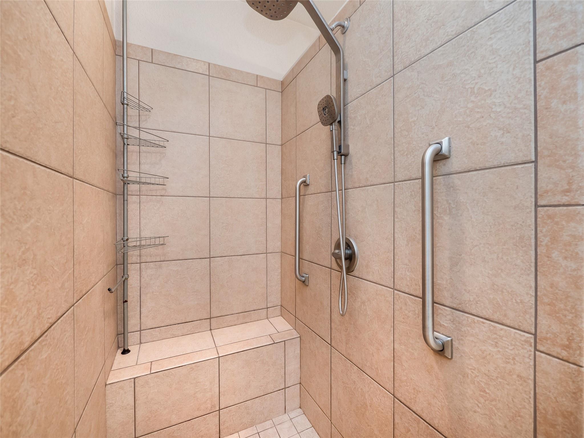 621 Algerita Dr, Georgetown, TX 78628