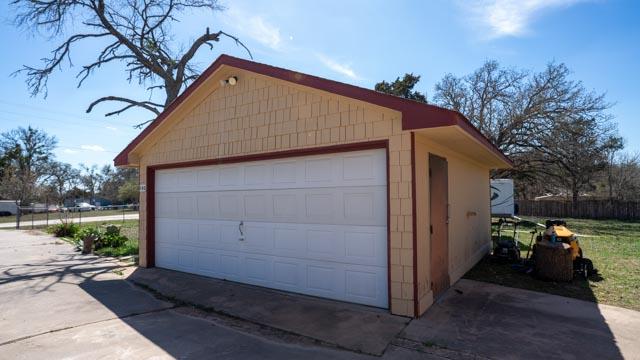 142 Triangle Acres, Cedar Creek, TX 78612