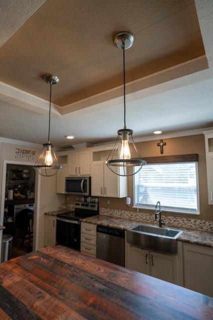 142 Triangle Acres, Cedar Creek, TX 78612