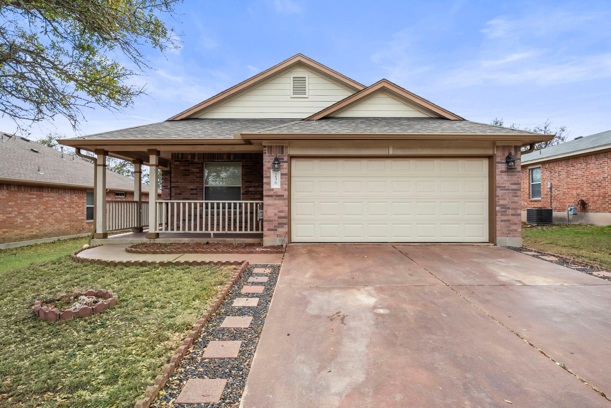 236 San Felipe Dr, Kyle, TX 78640
