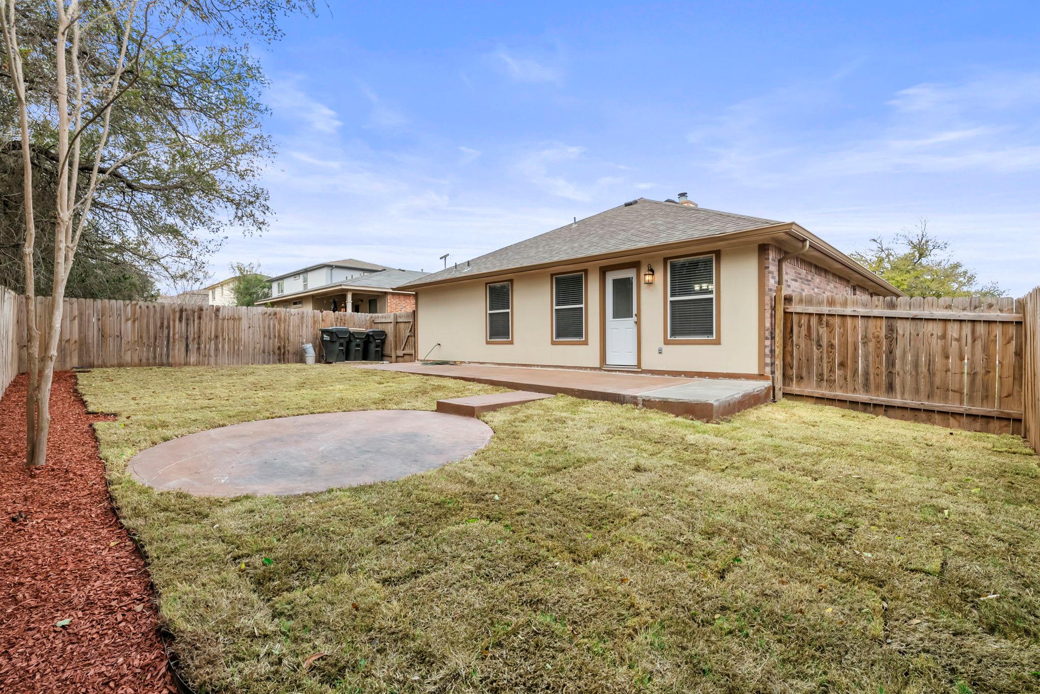 236 San Felipe Dr, Kyle, TX 78640