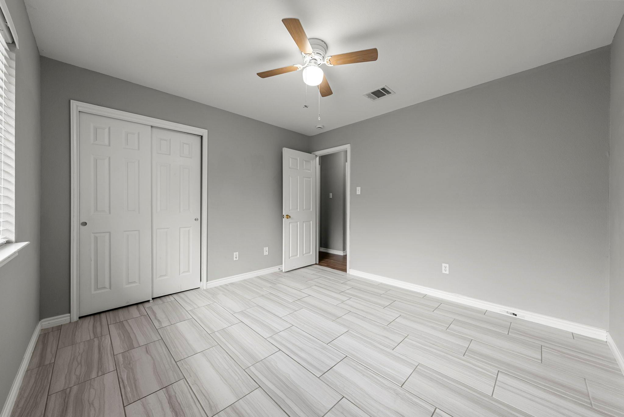 236 San Felipe Dr, Kyle, TX 78640