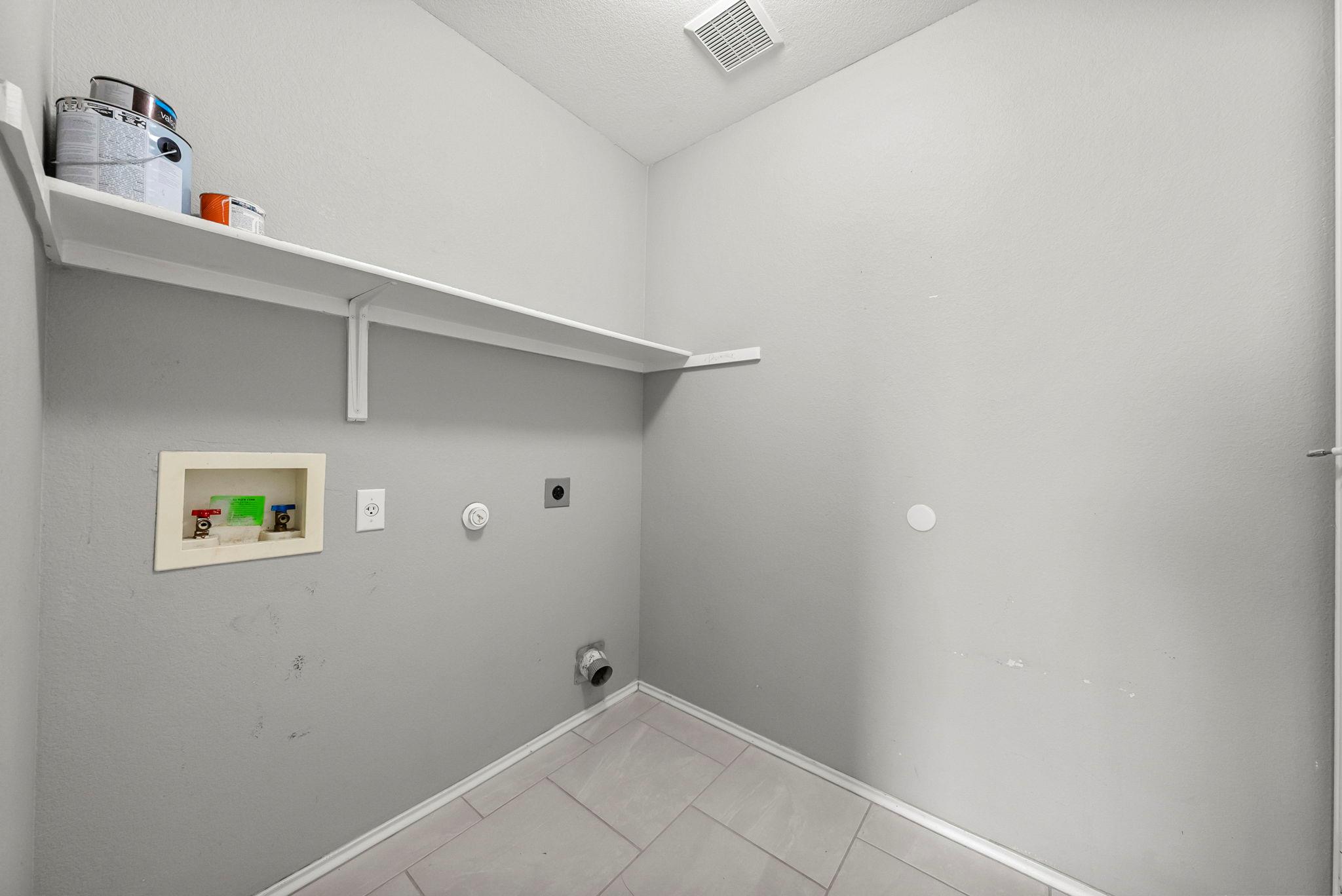 236 San Felipe Dr, Kyle, TX 78640