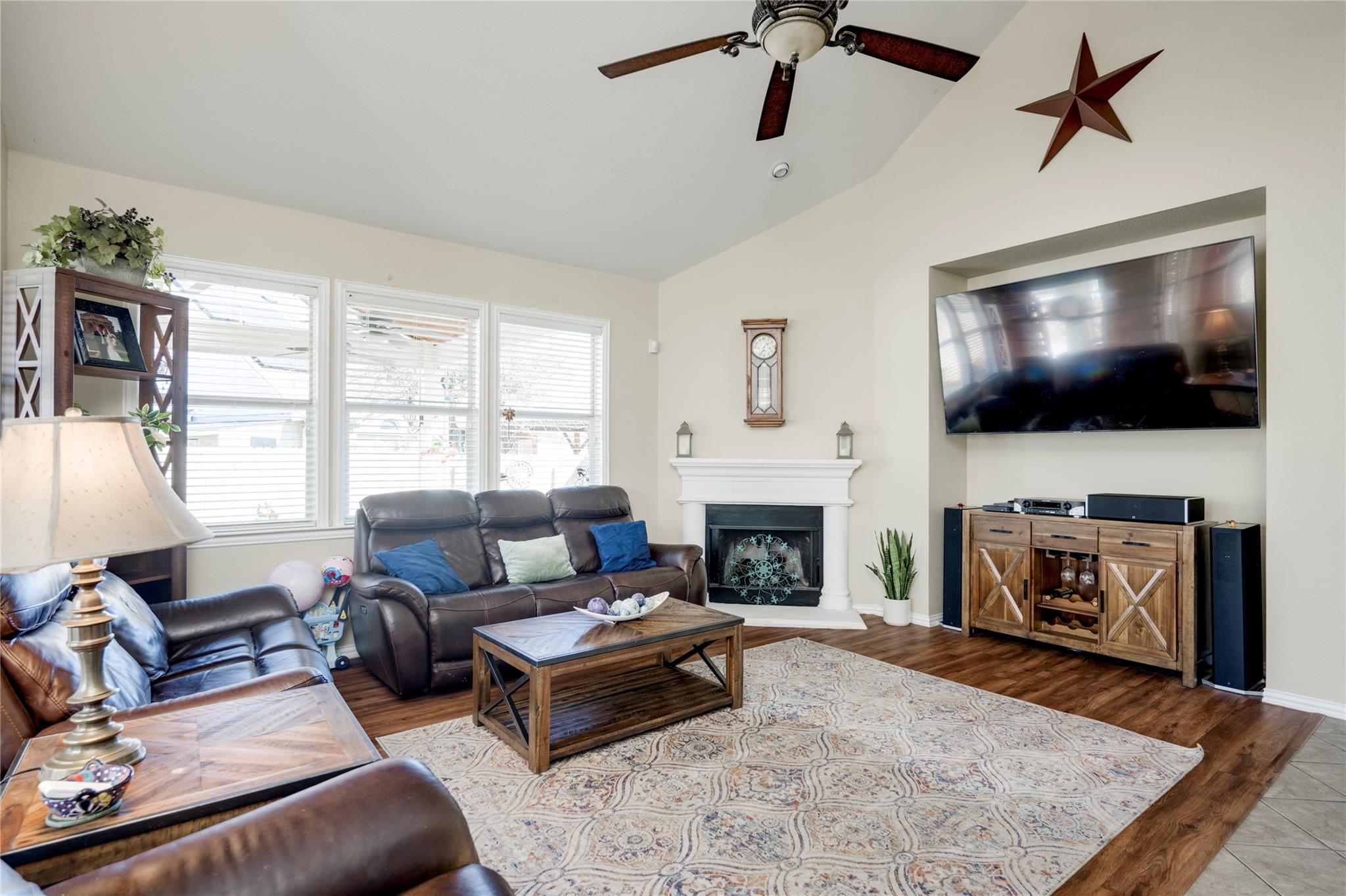 2602 Elkhorn Ranch Rd, Leander, TX 78641