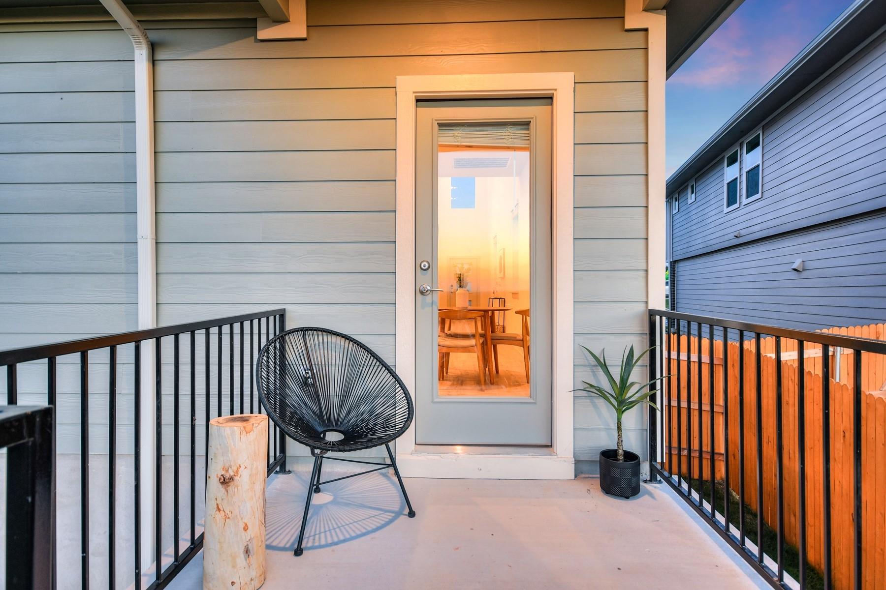 7400 Daves Landing Dr, Austin, TX 78724