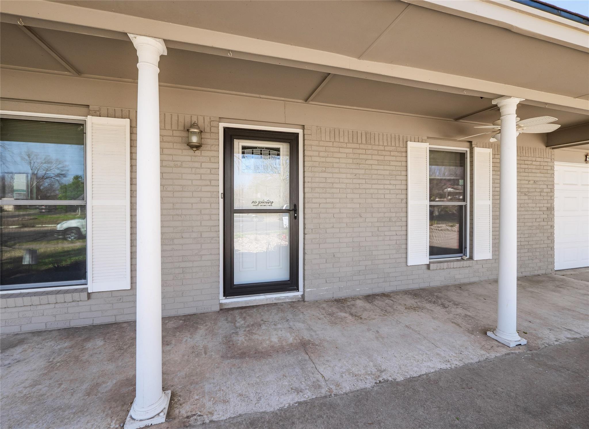 917 Chiswick Dr, Austin, TX 78753