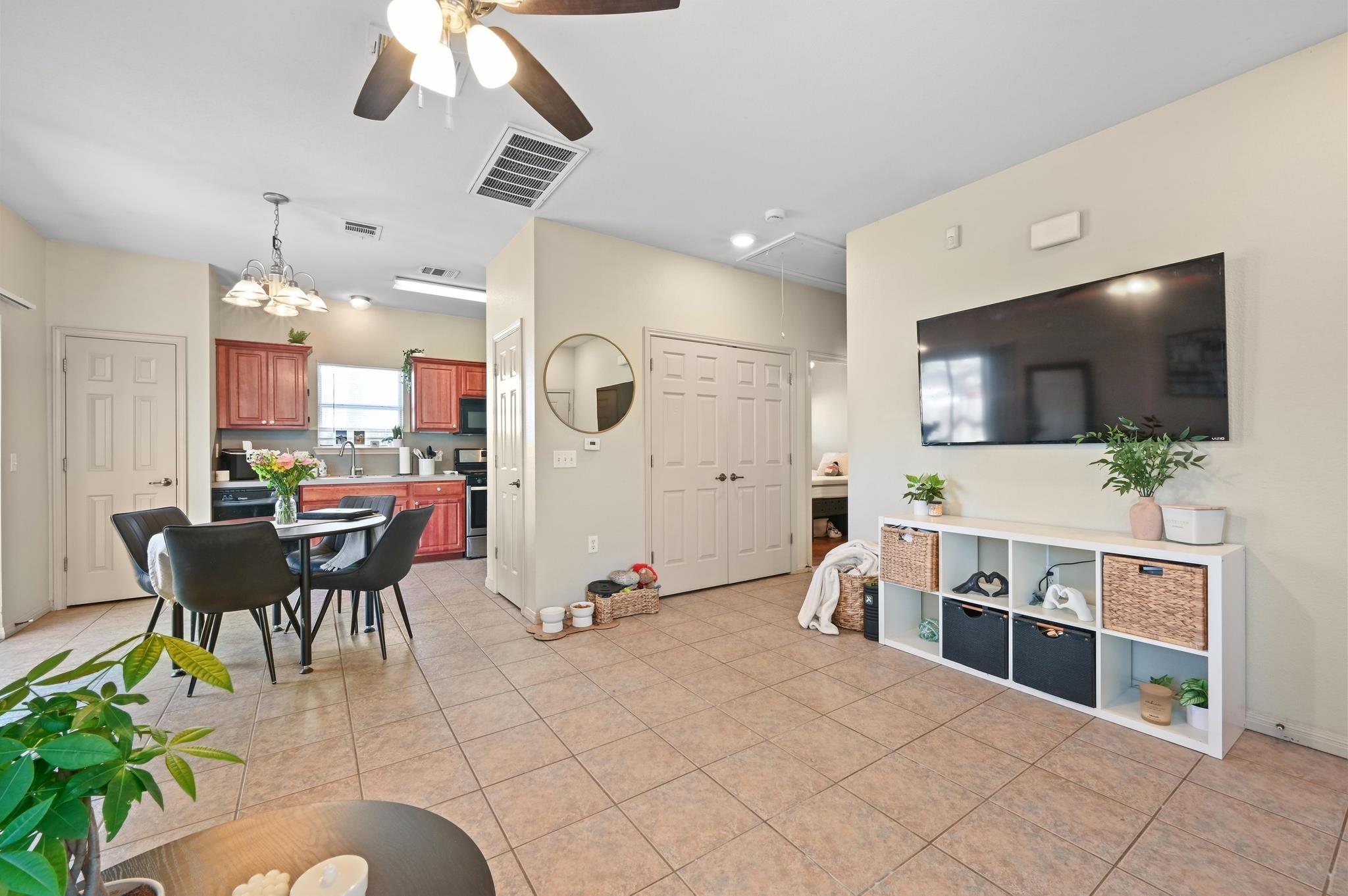 1118 Linden St # A & B, Austin, TX 78702