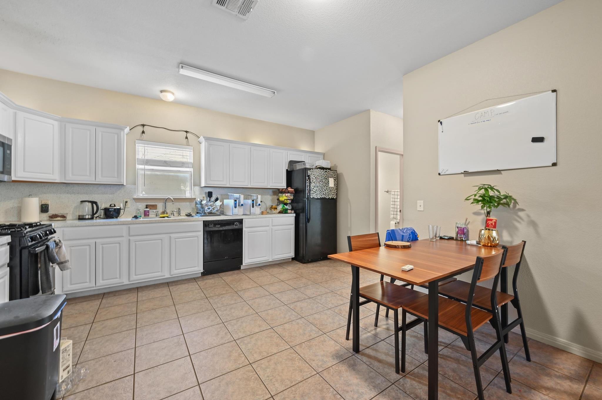 1118 Linden St # A & B, Austin, TX 78702