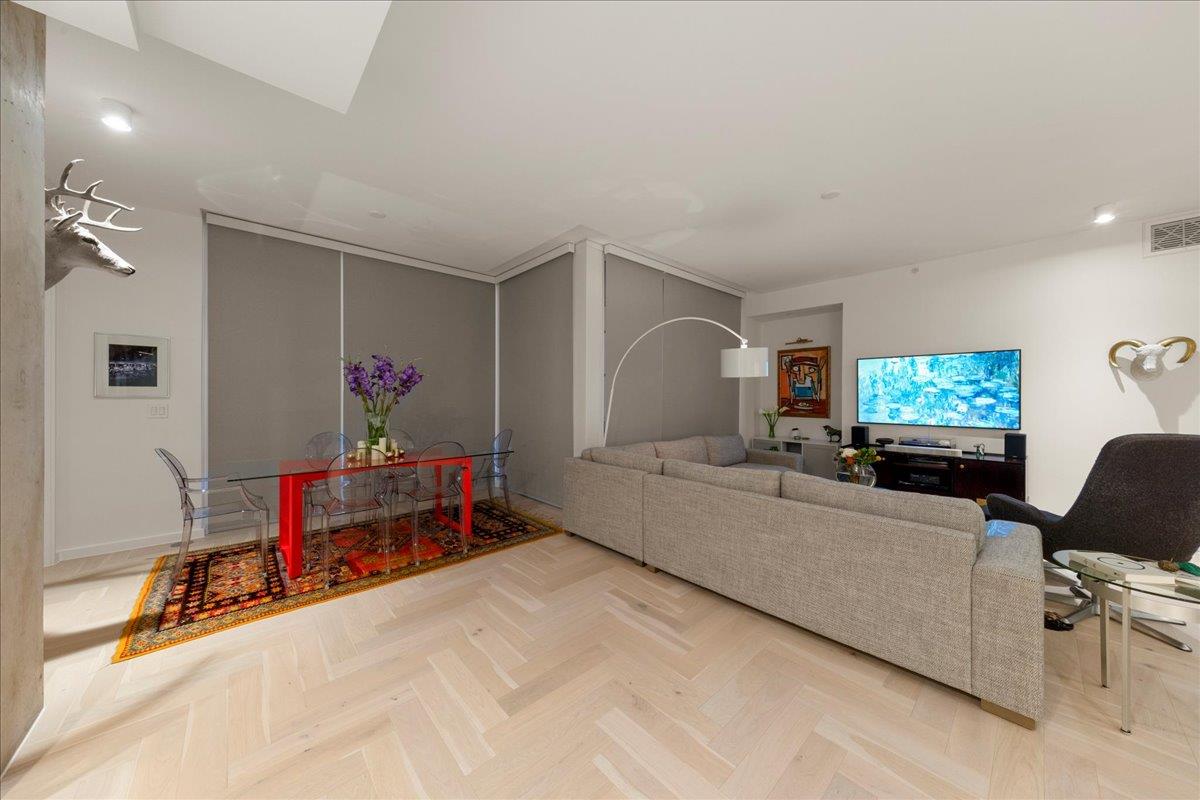 313 W 17th St # 1104, Austin, TX 78701