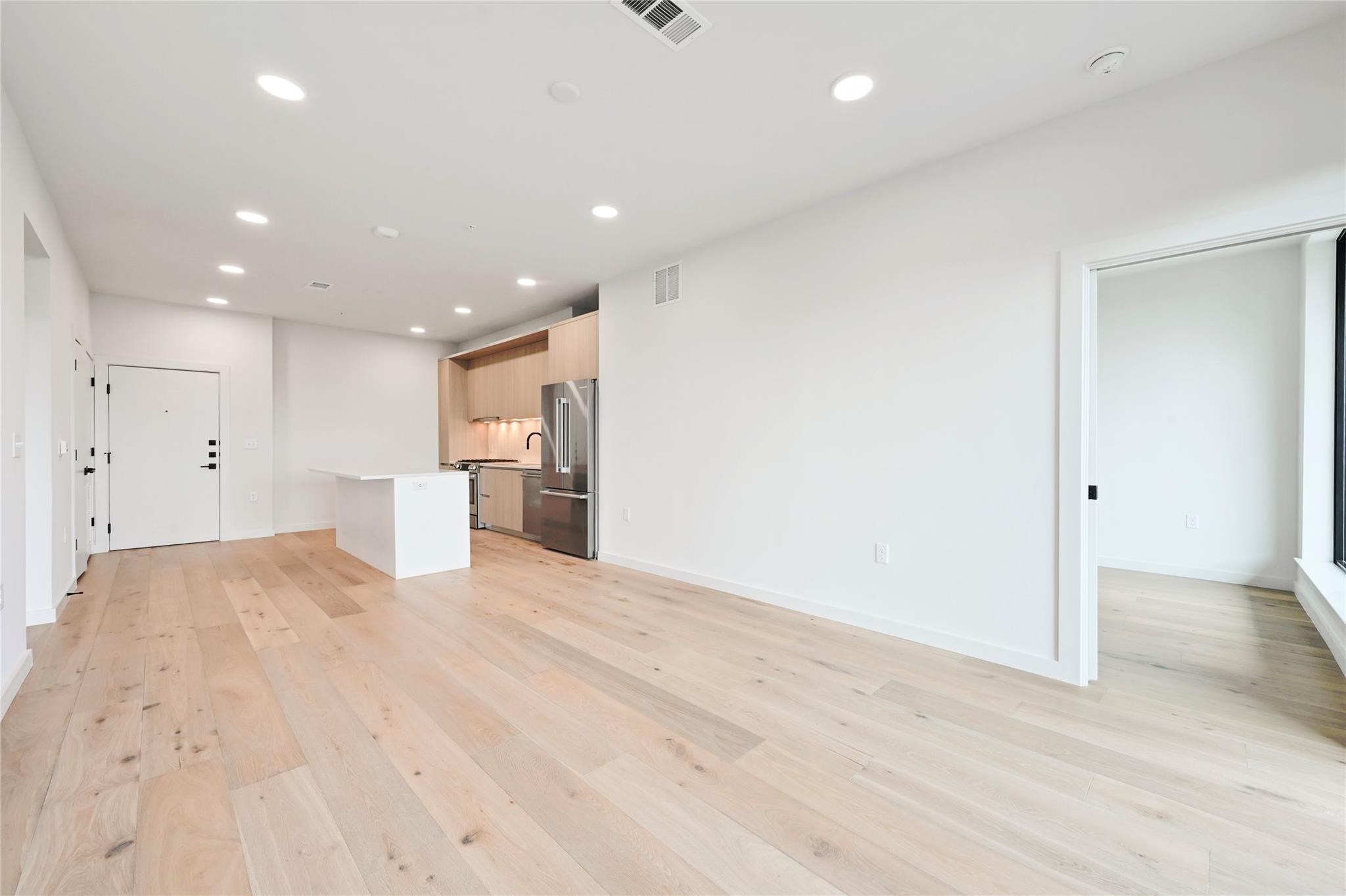 2209 S 1st St # 309, Austin, TX 78704