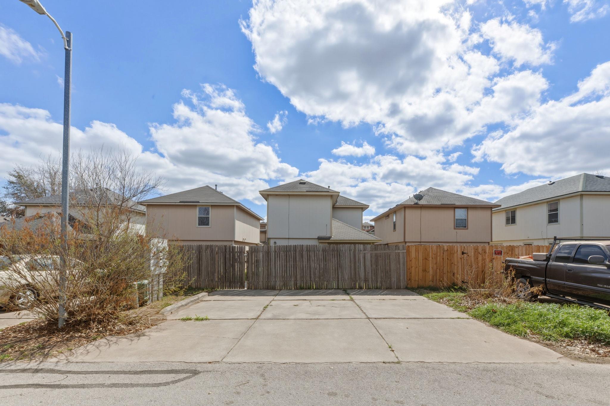 4516 Felicity Ln, Austin, TX 78725