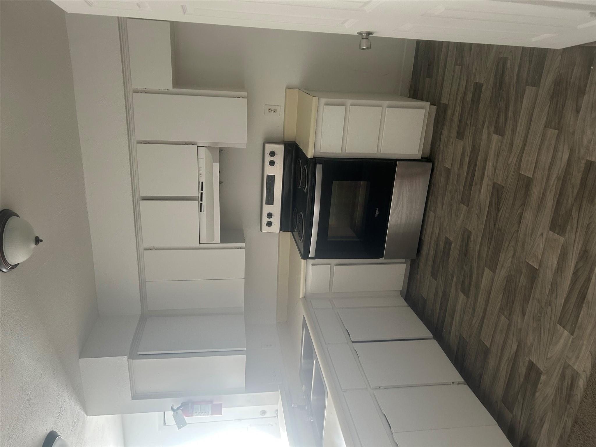 1105 Westwood Ln # 11D, Giddings, TX 78942