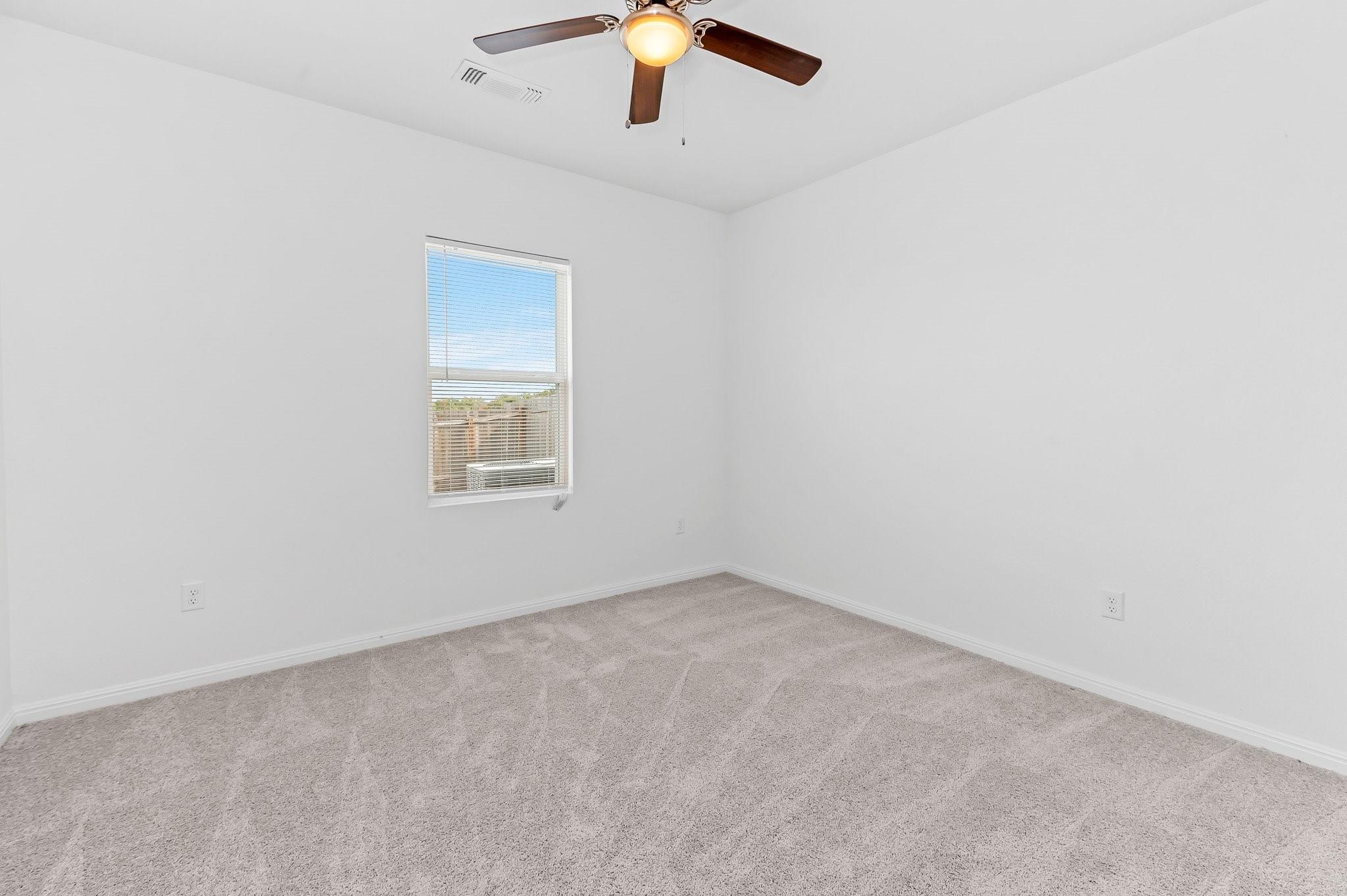 224 Night Riders Way, Jarrell, TX 76537