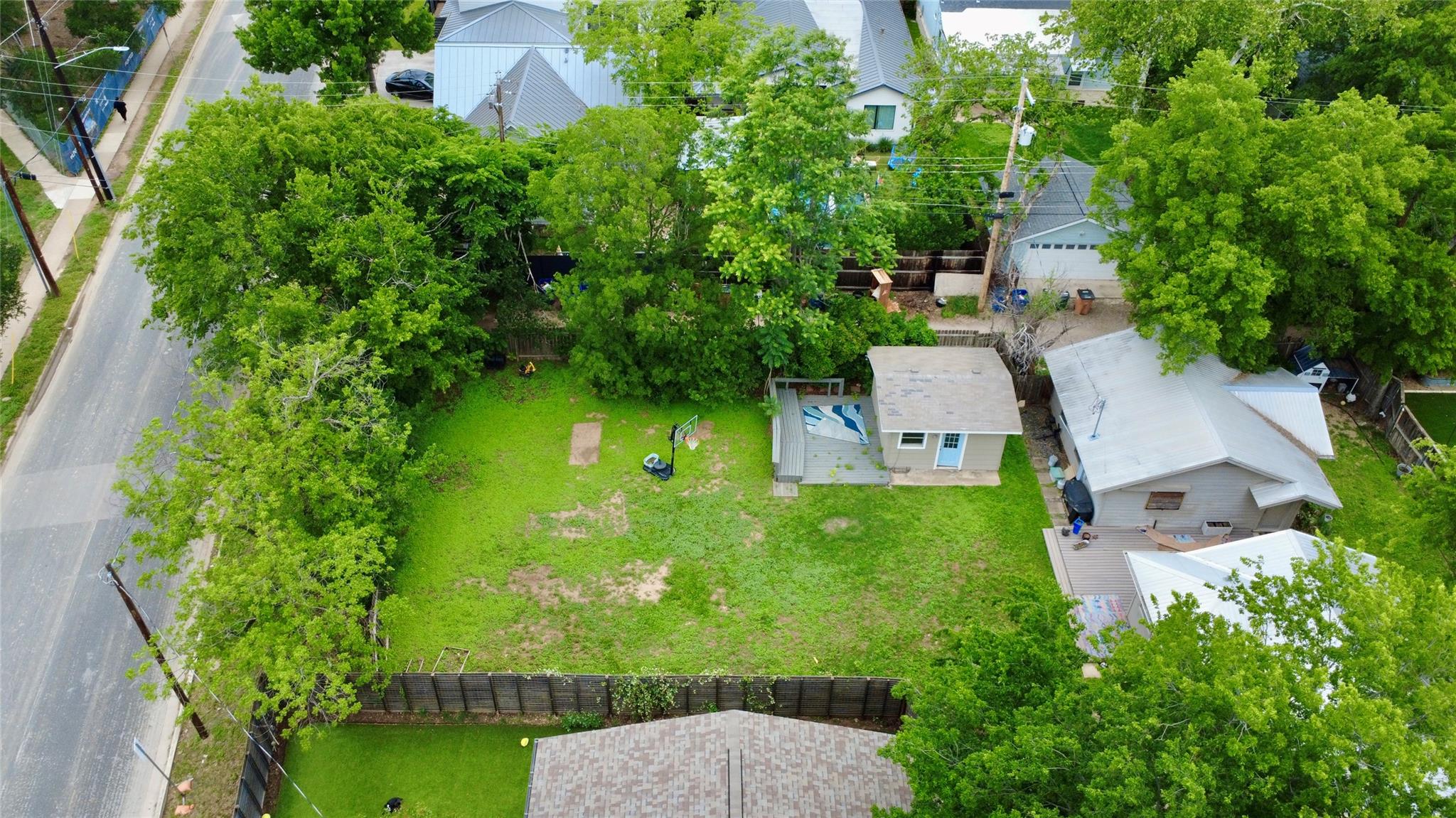 1916 W 37th St, Austin, TX 78731