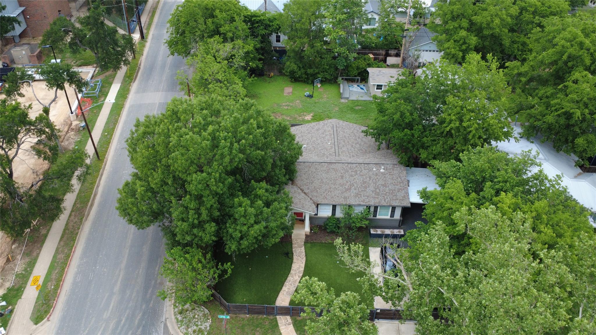 1916 W 37th St, Austin, TX 78731