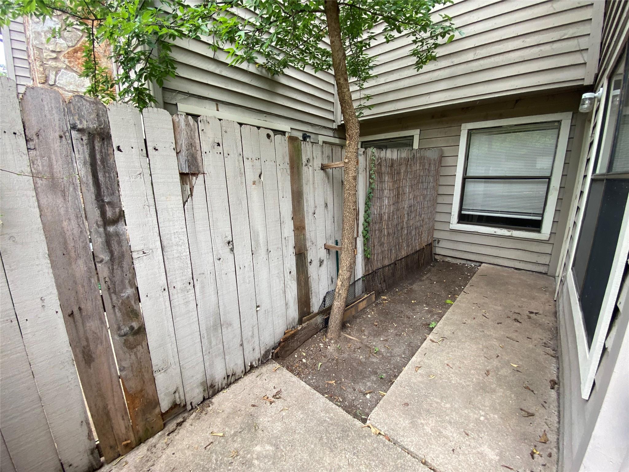 8704 Schick Rd # B, Austin, TX 78729