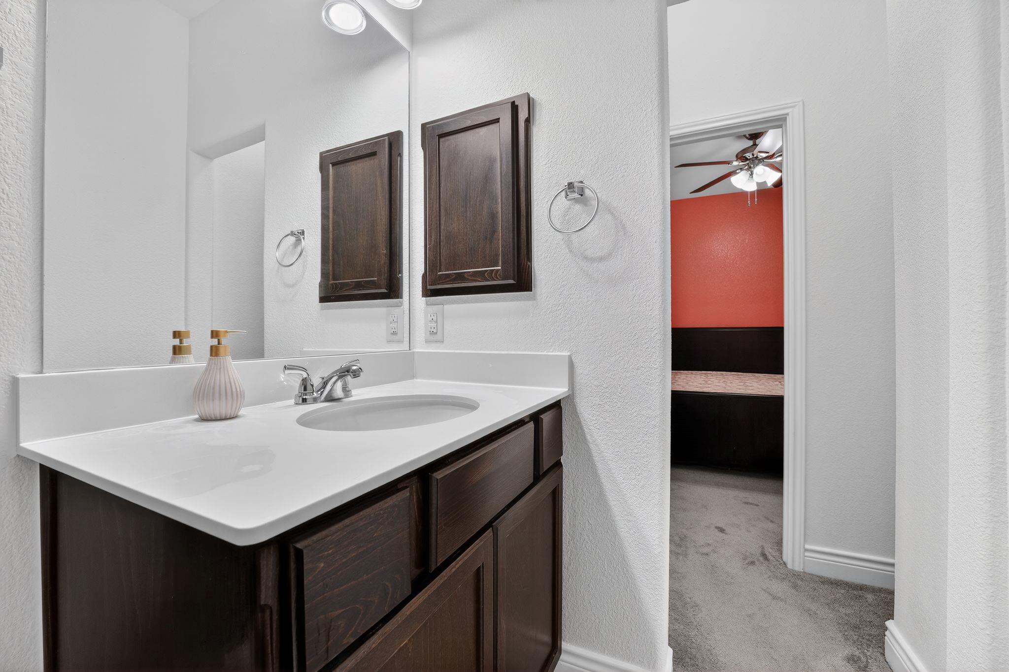 400 Cortona Ln, Georgetown, TX 78628