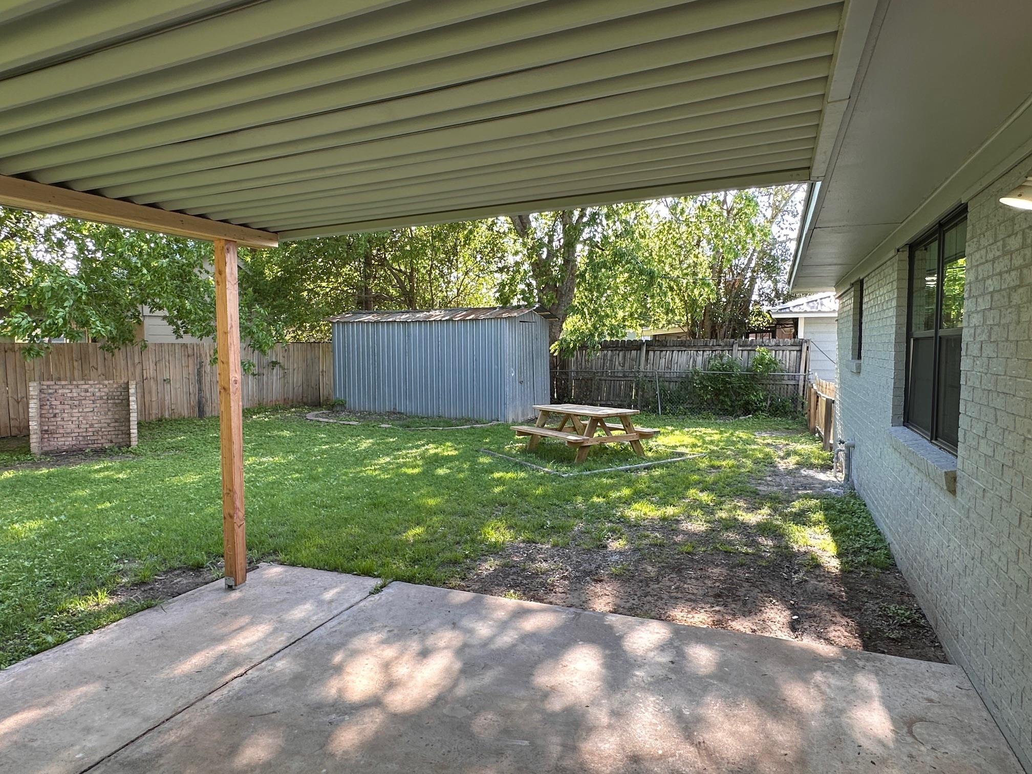 110 Jones St, Bastrop, TX 78602