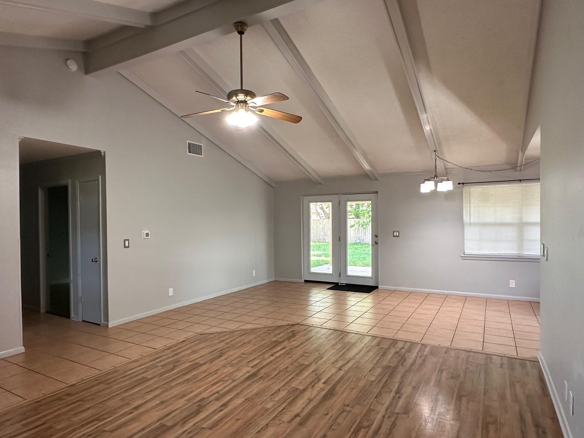 110 Jones St, Bastrop, TX 78602