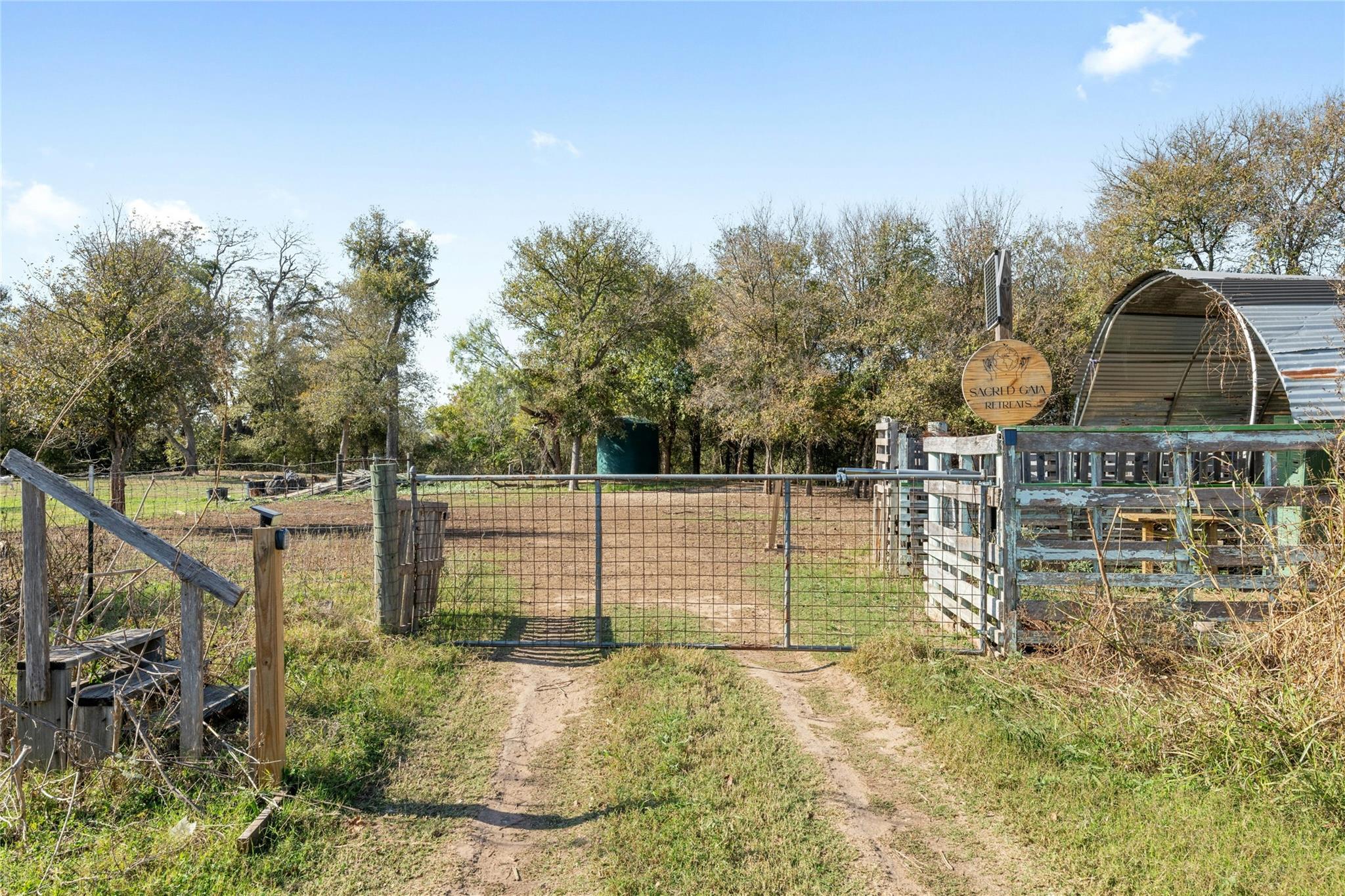 2004 Caldwell Ln, Del Valle, TX 78617