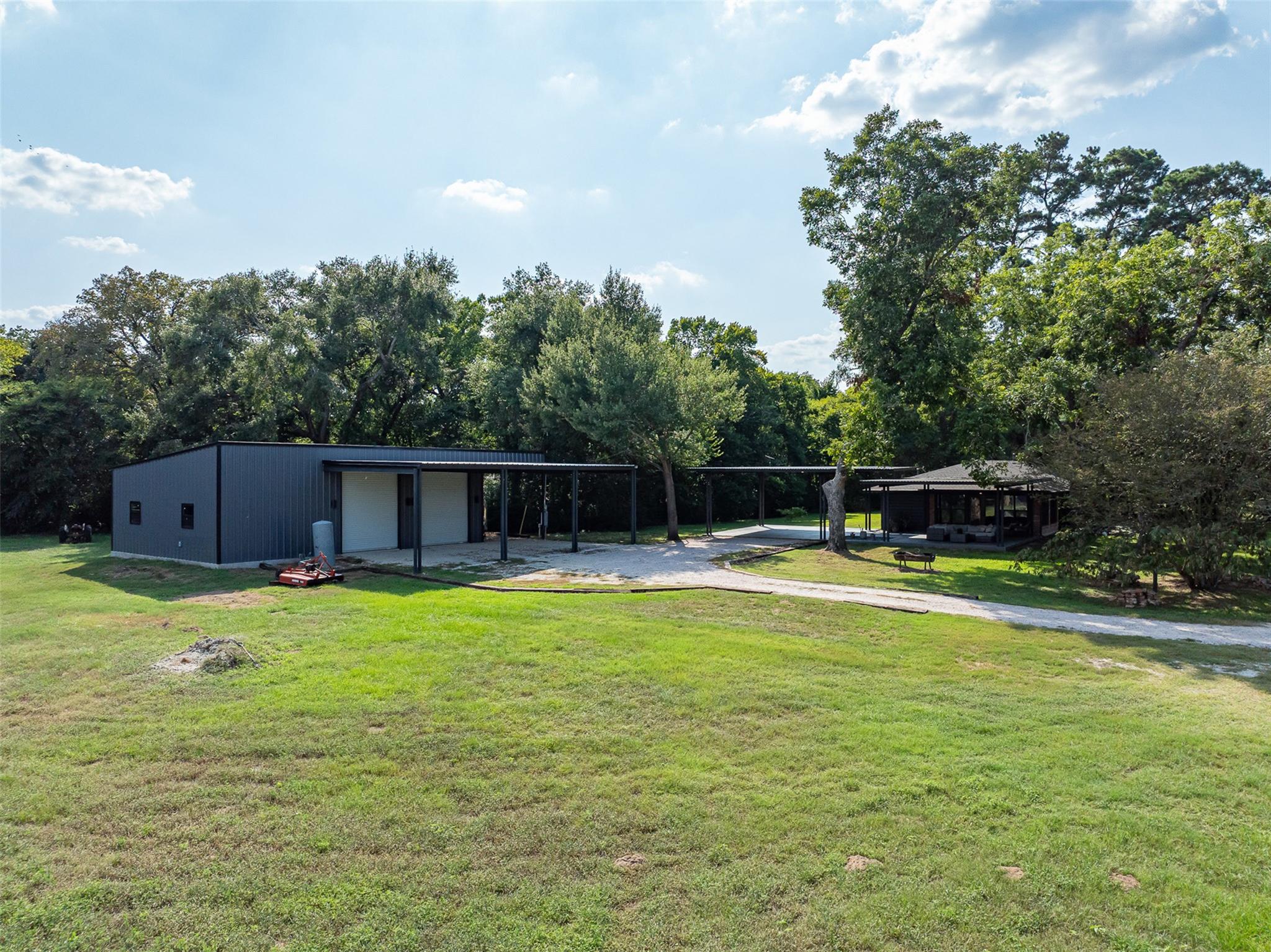 455 Post Oak Court Ct, Caldwell, TX 77836