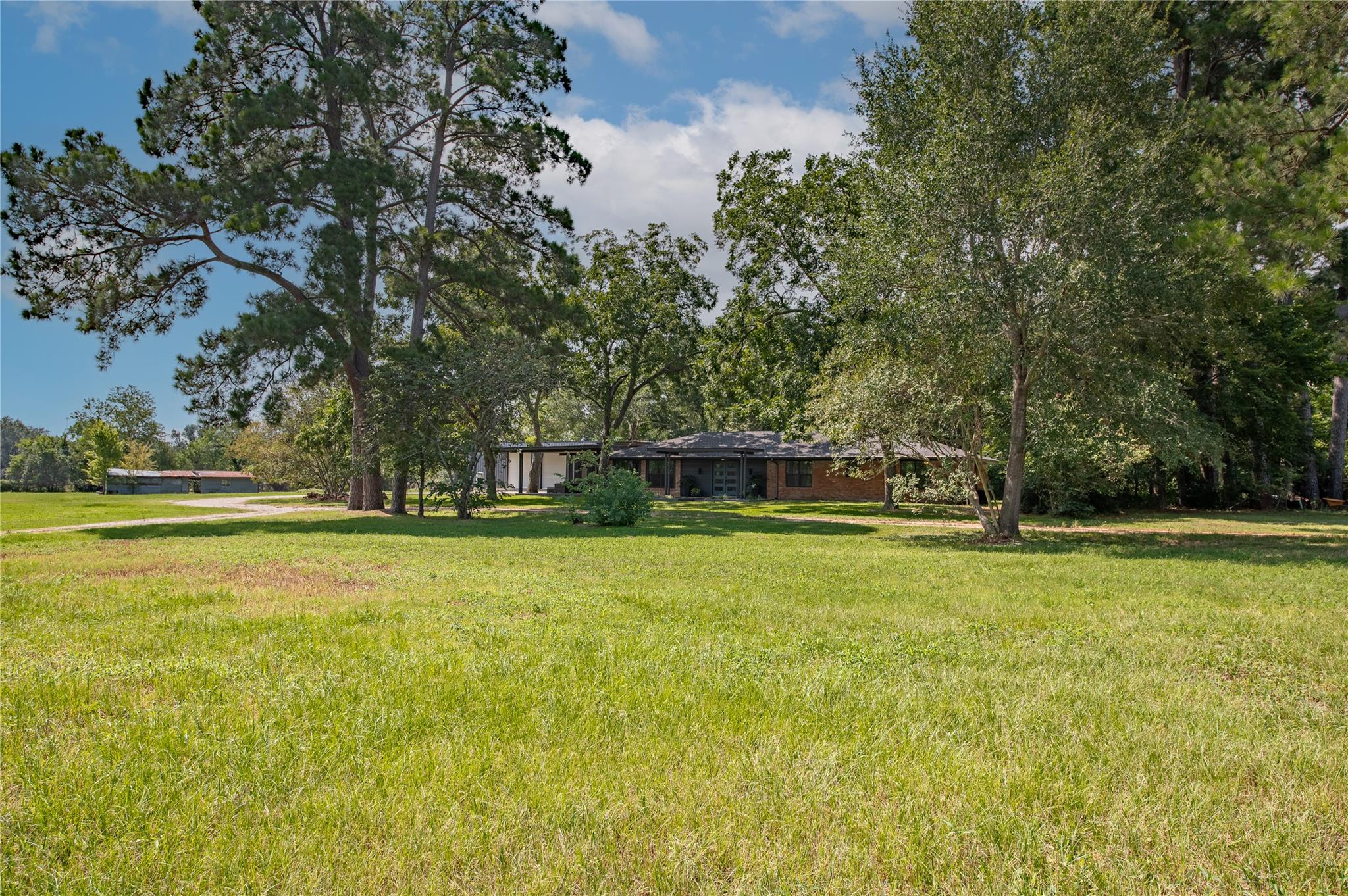 455 Post Oak Court Ct, Caldwell, TX 77836