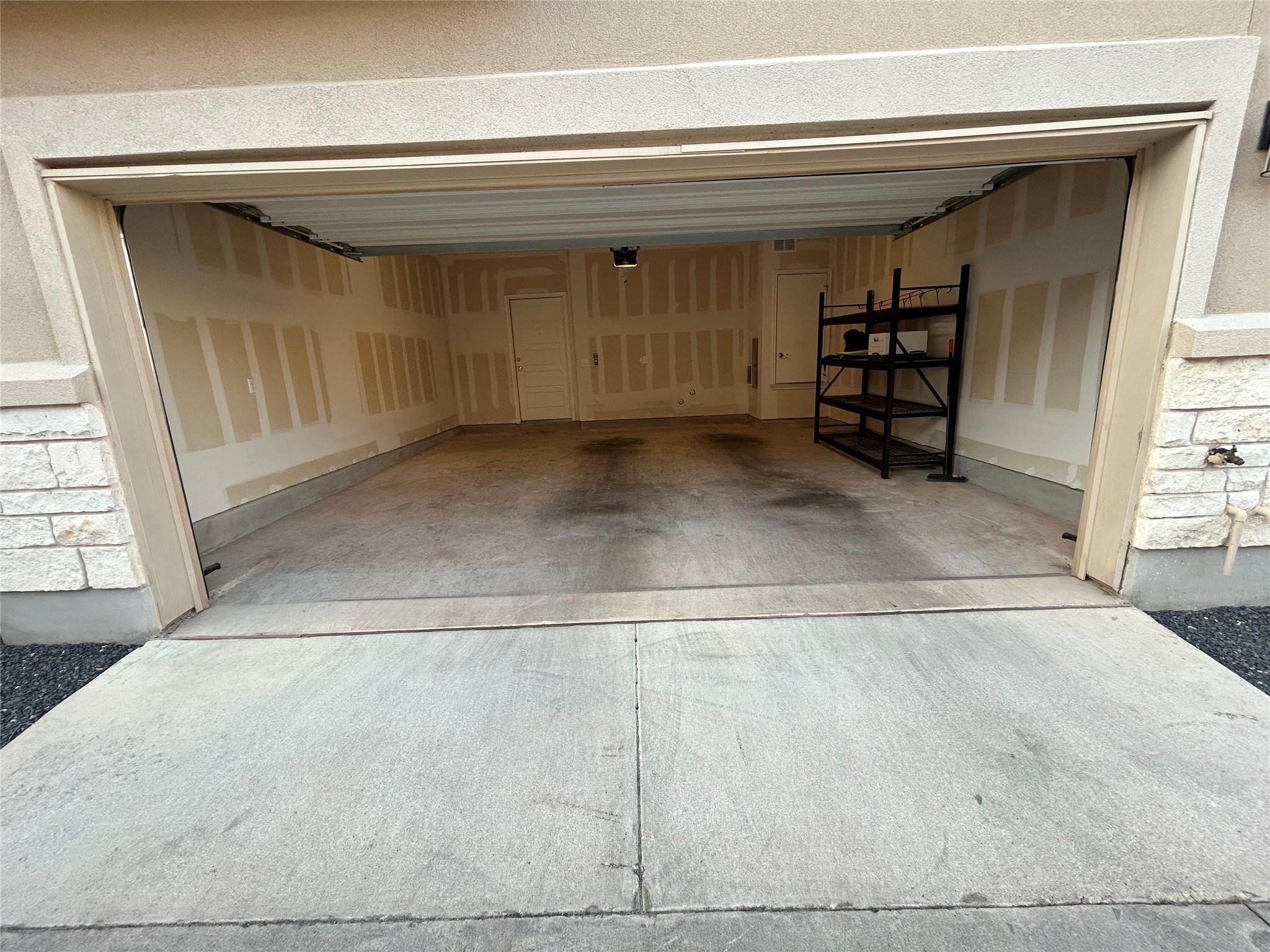 13800 Lyndhurst St # 104, Austin, TX 78717