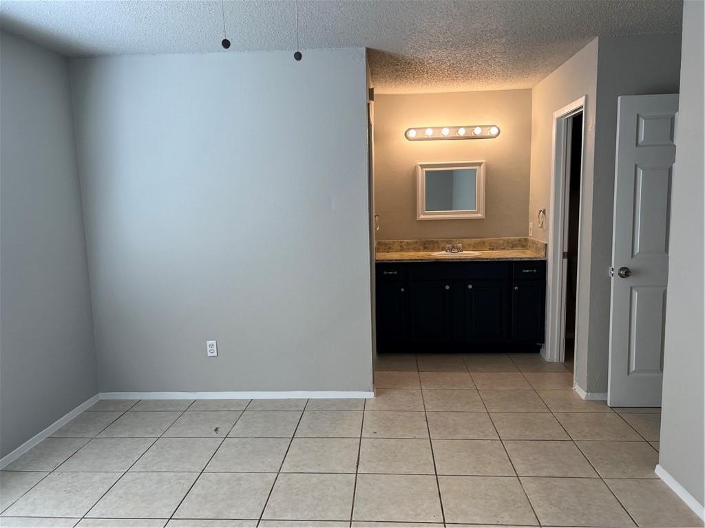 4305 Acropolis Ct # B, Austin, TX 78759