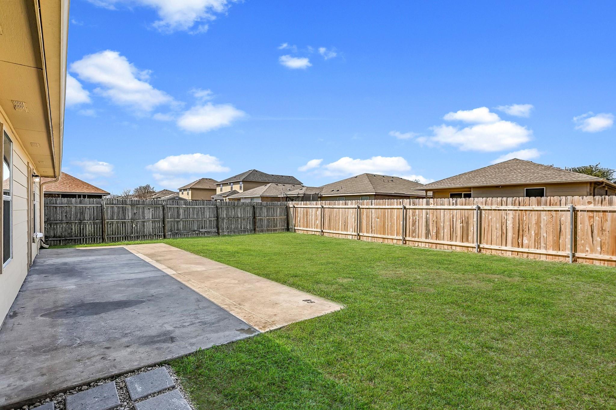 116 Mallard Ln, Leander, TX 78641