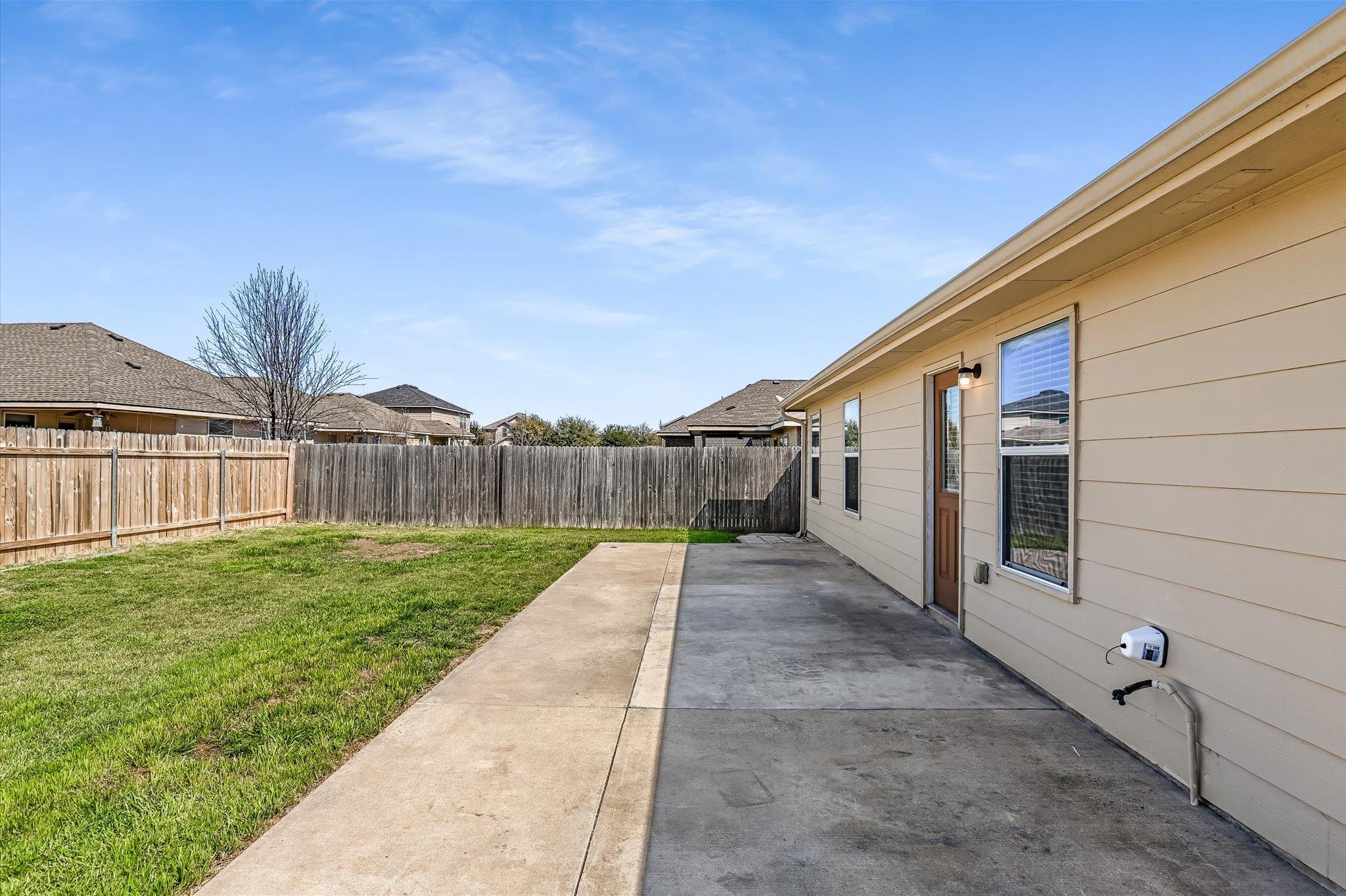 116 Mallard Ln, Leander, TX 78641