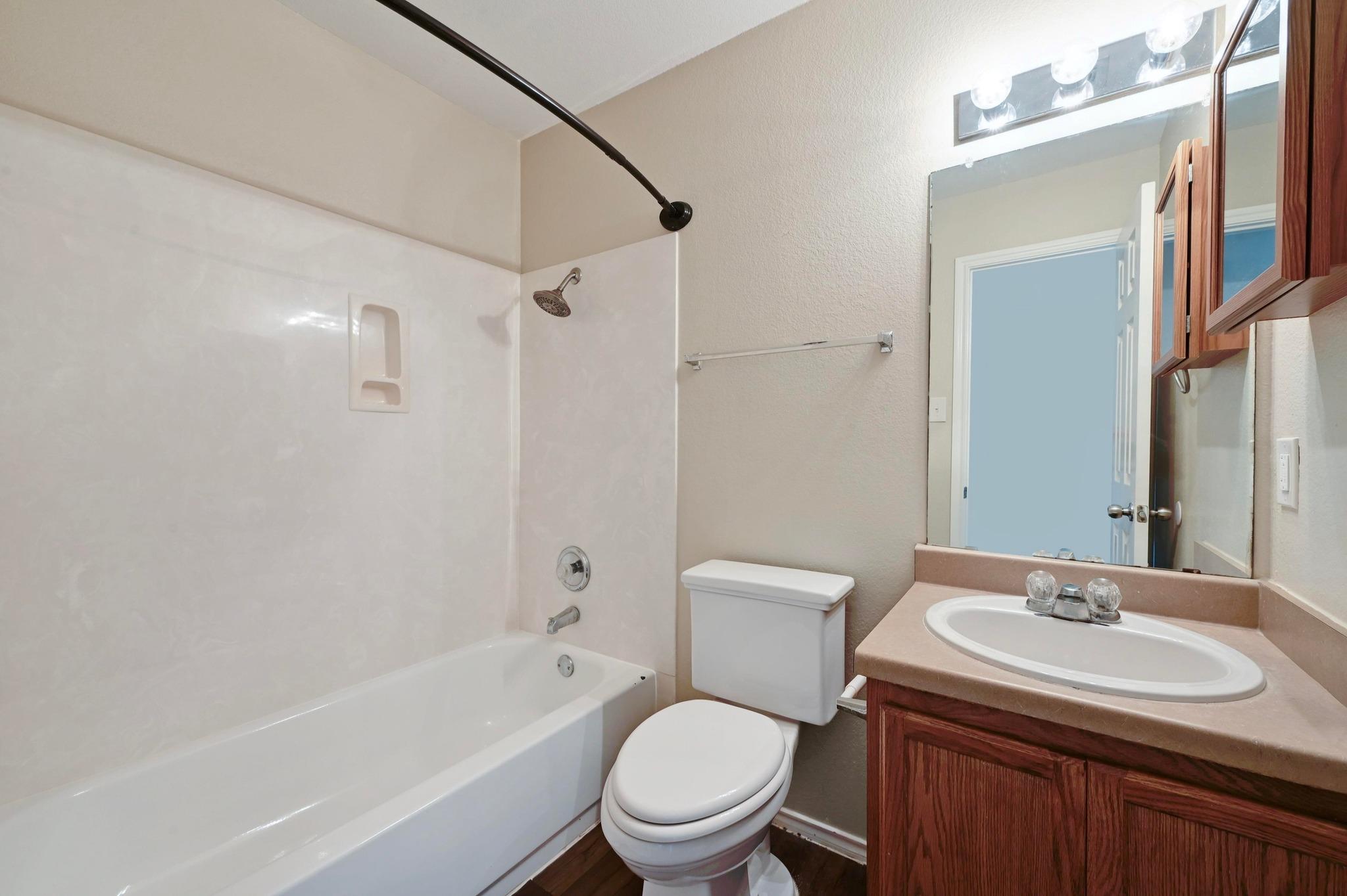 250 Western Dr, Kyle, TX 78640