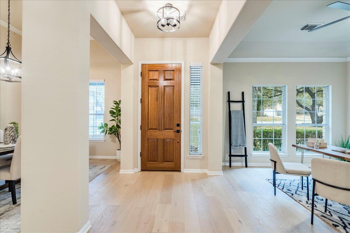 6704 Walebridge Ln, Austin, TX 78739