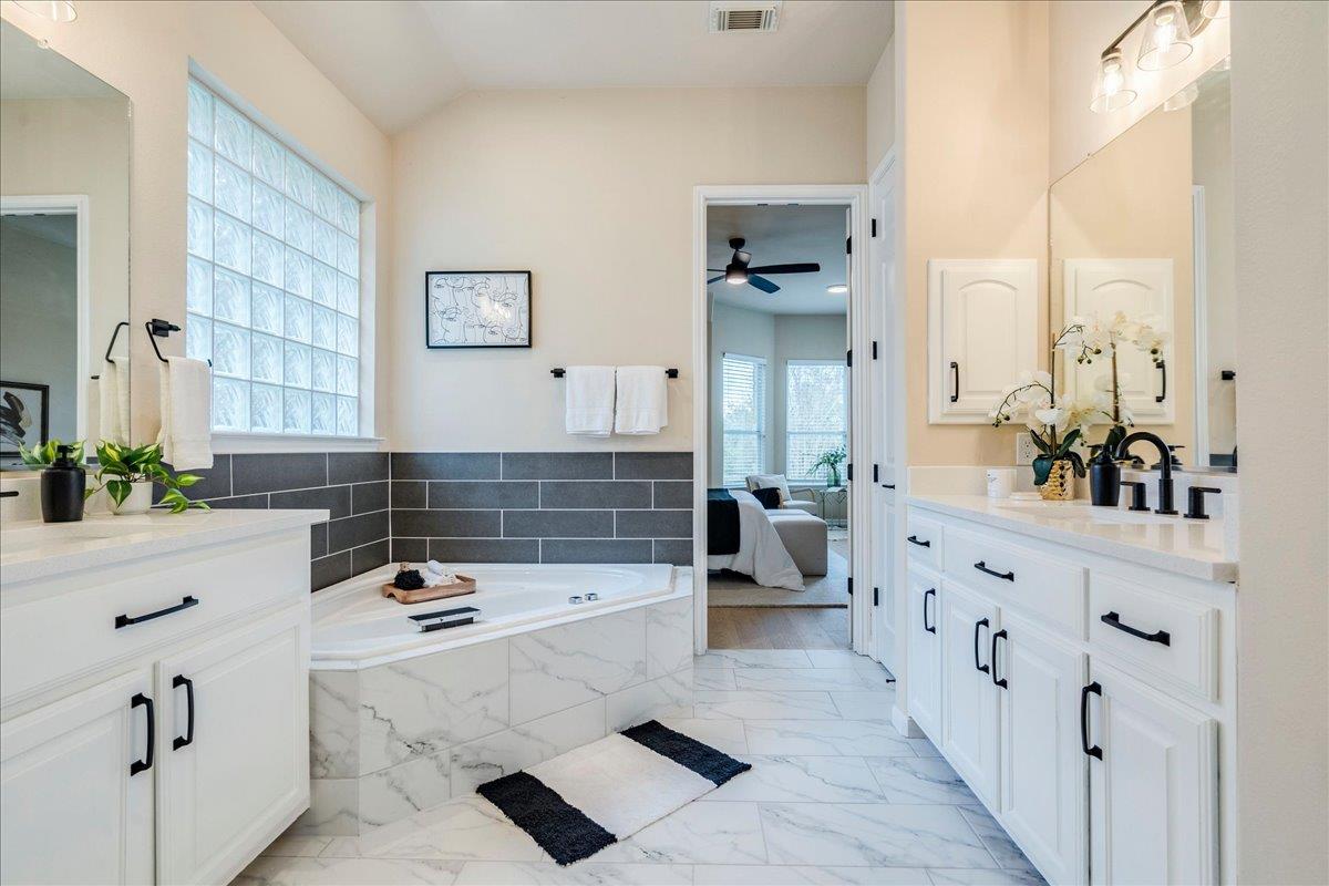 6704 Walebridge Ln, Austin, TX 78739