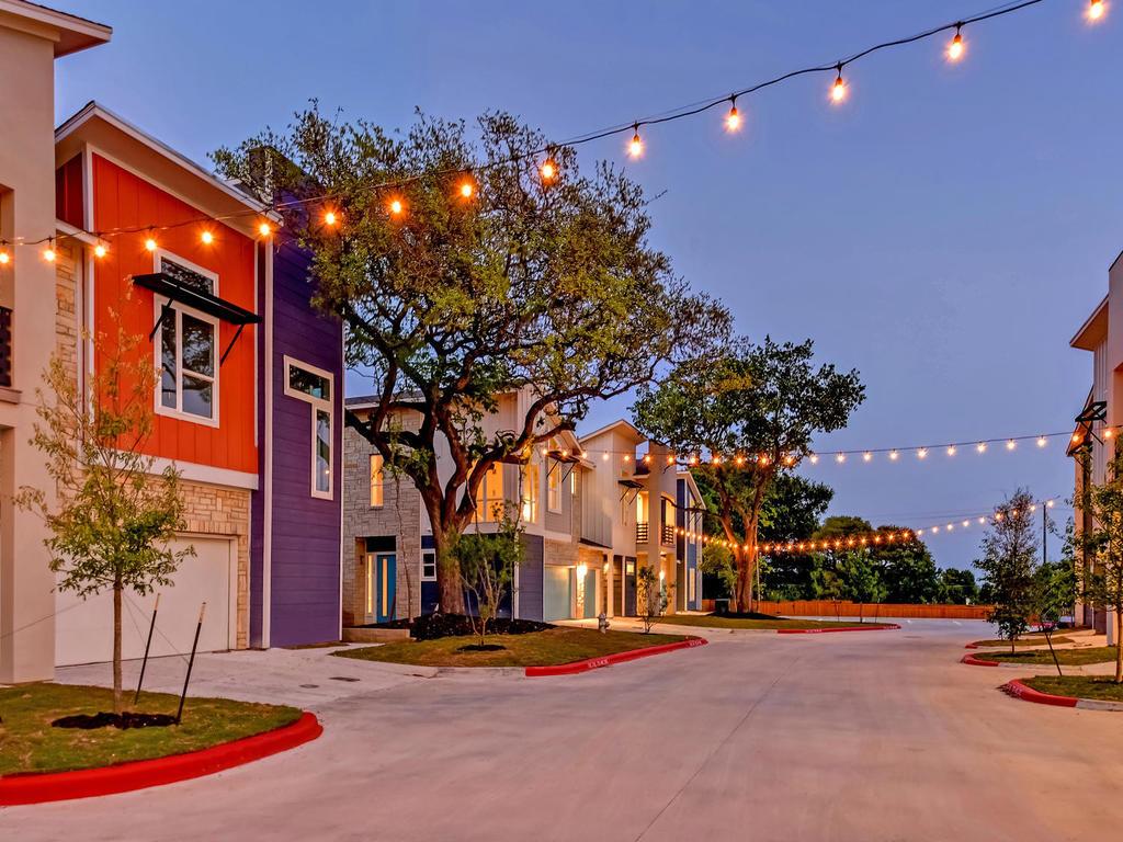 8922 Menchaca Rd # 1004, Austin, TX 78748