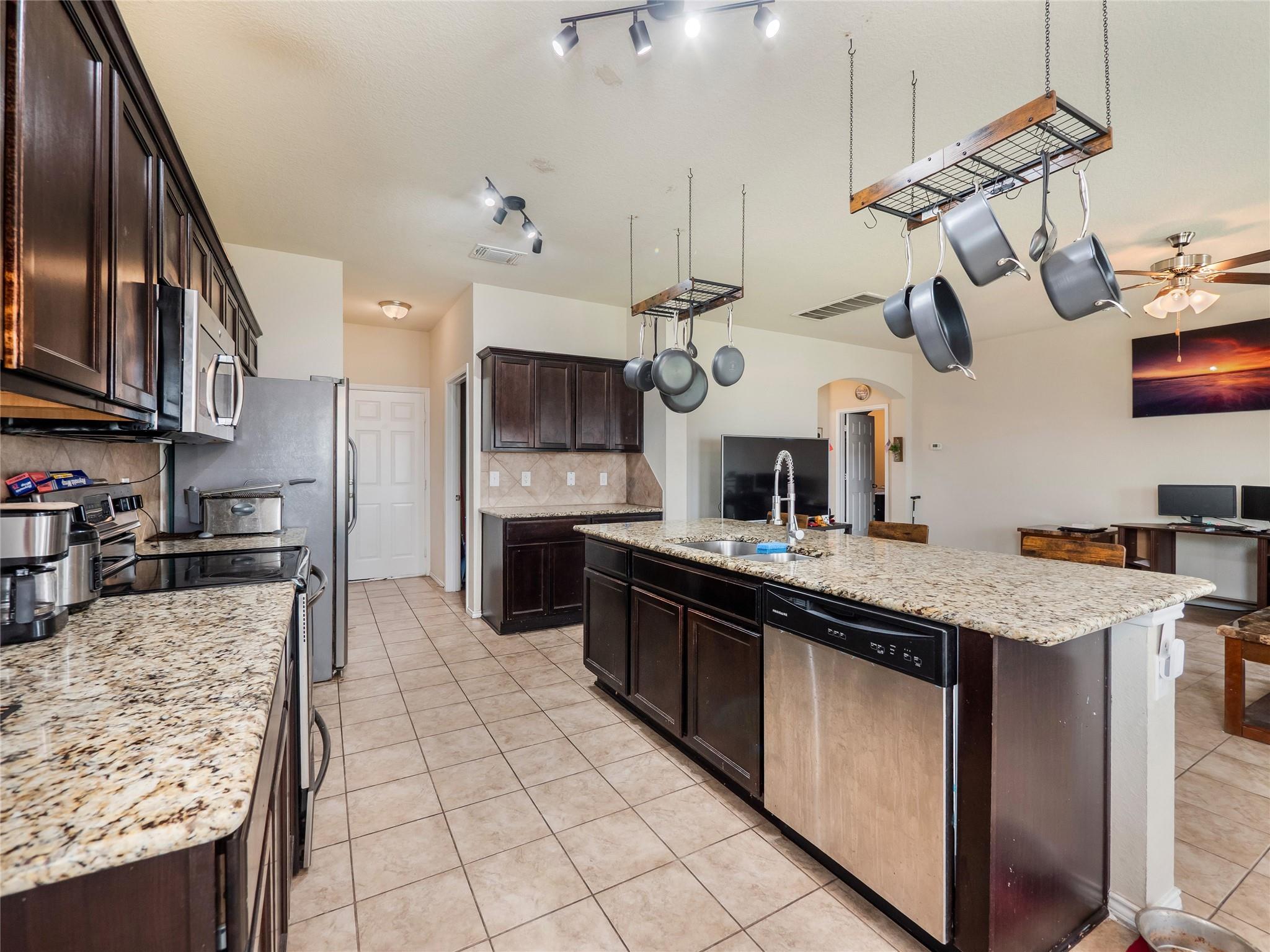 1400 Gigante Dr, Killeen, TX 76543