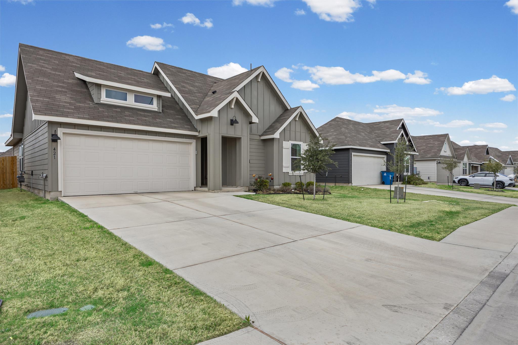 421 Lancebill Dr, Lockhart, TX 78644