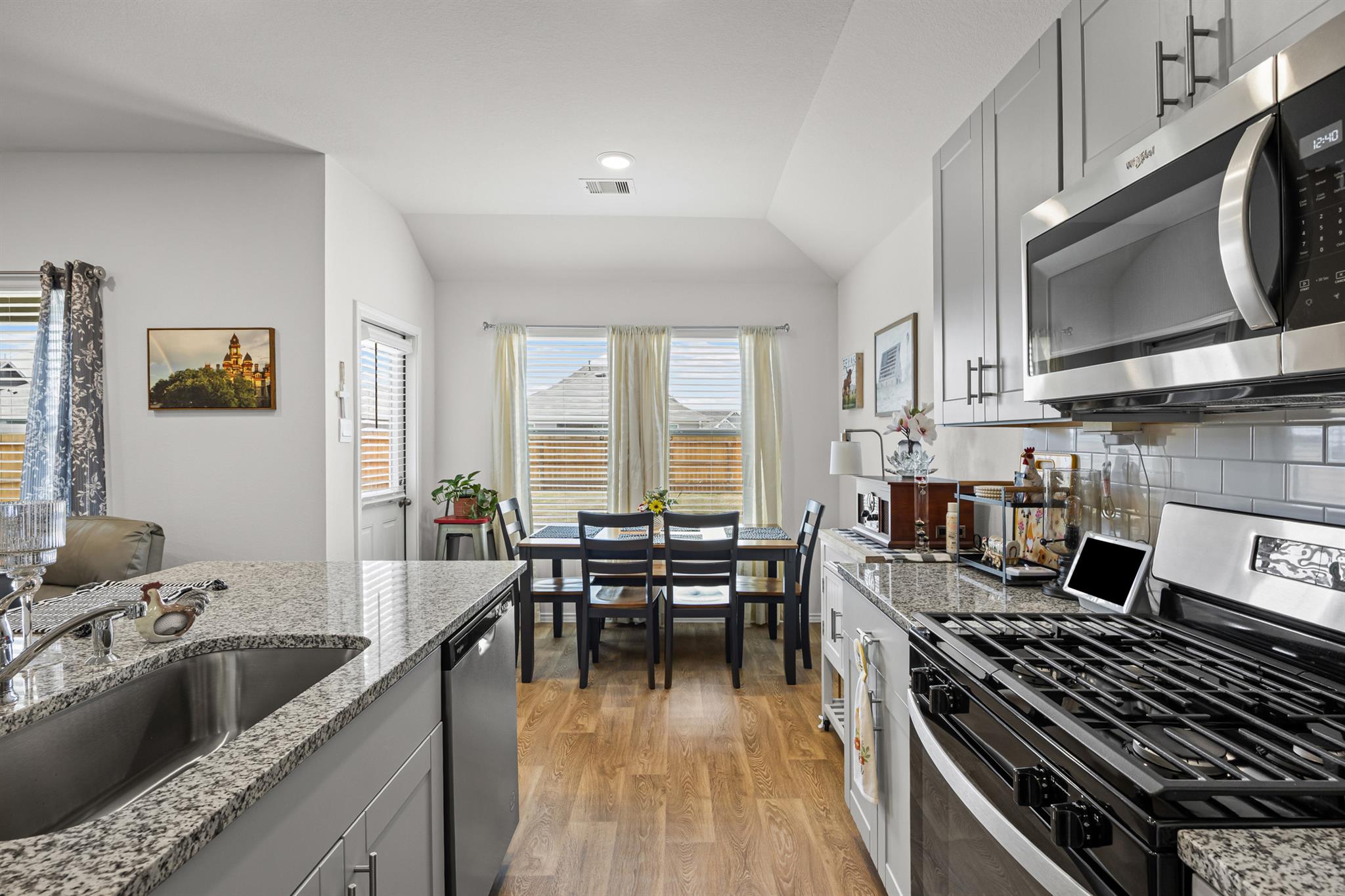 421 Lancebill Dr, Lockhart, TX 78644