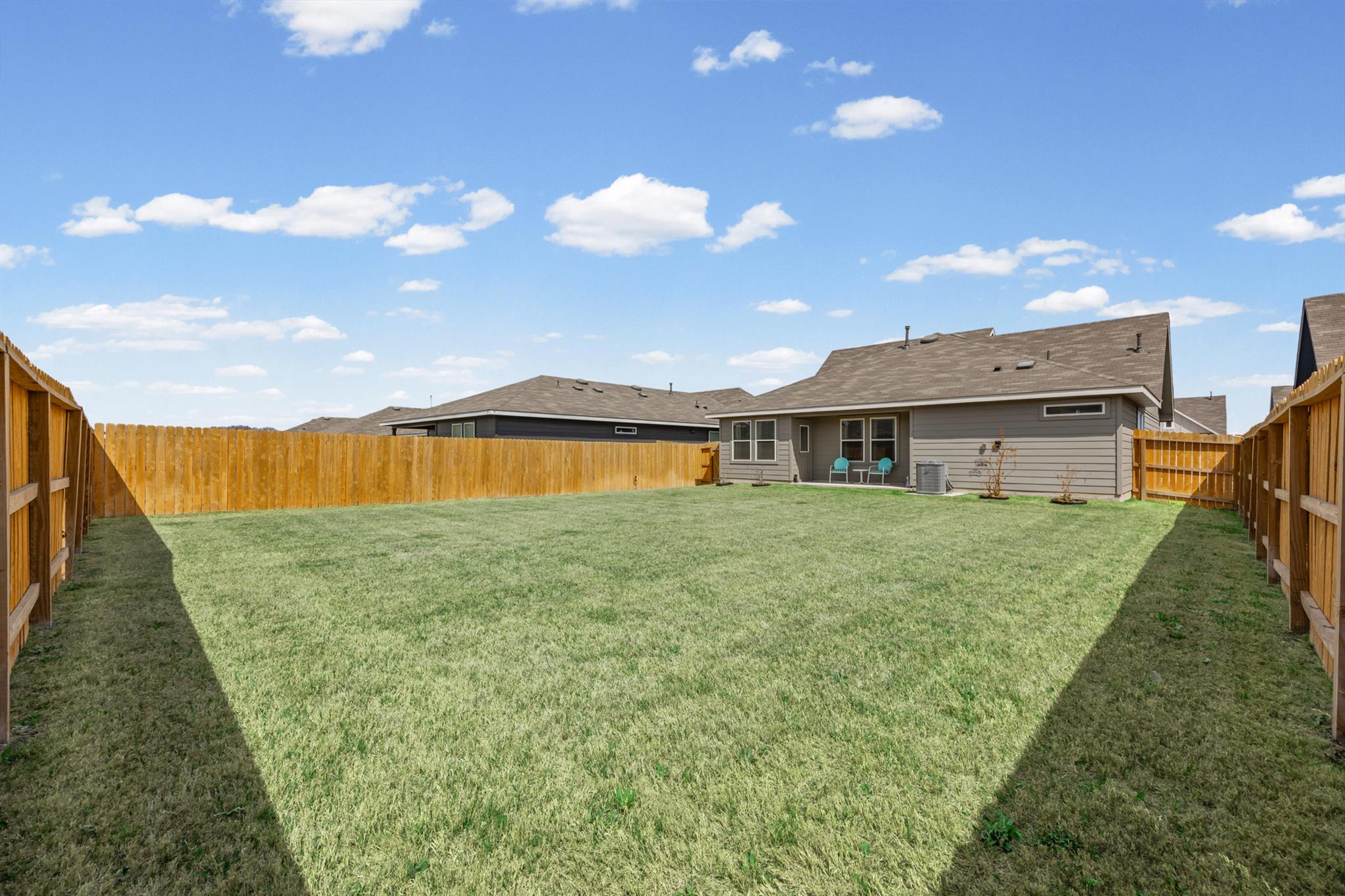 421 Lancebill Dr, Lockhart, TX 78644