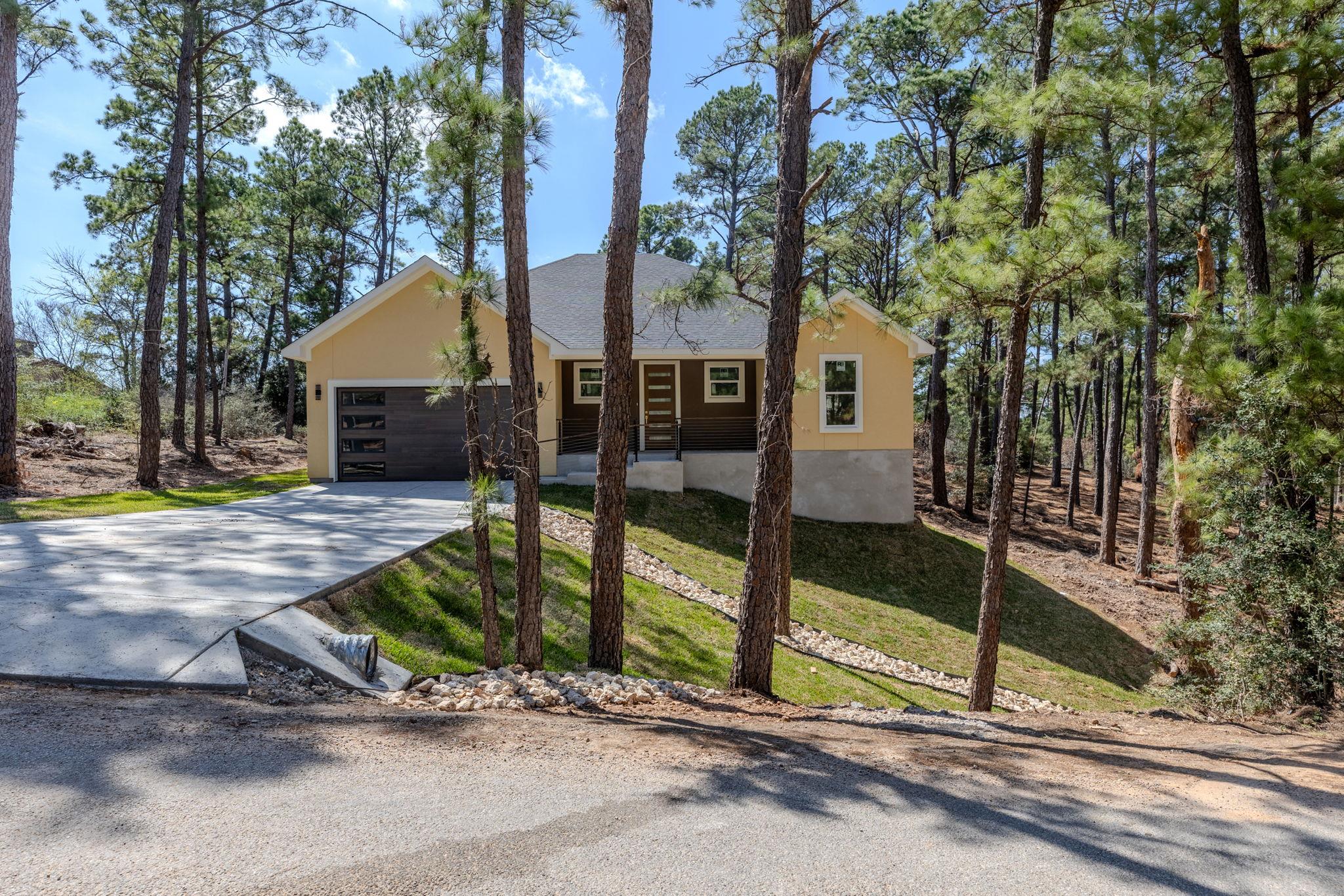 147 Kamakoa Ln, Bastrop, TX 78602