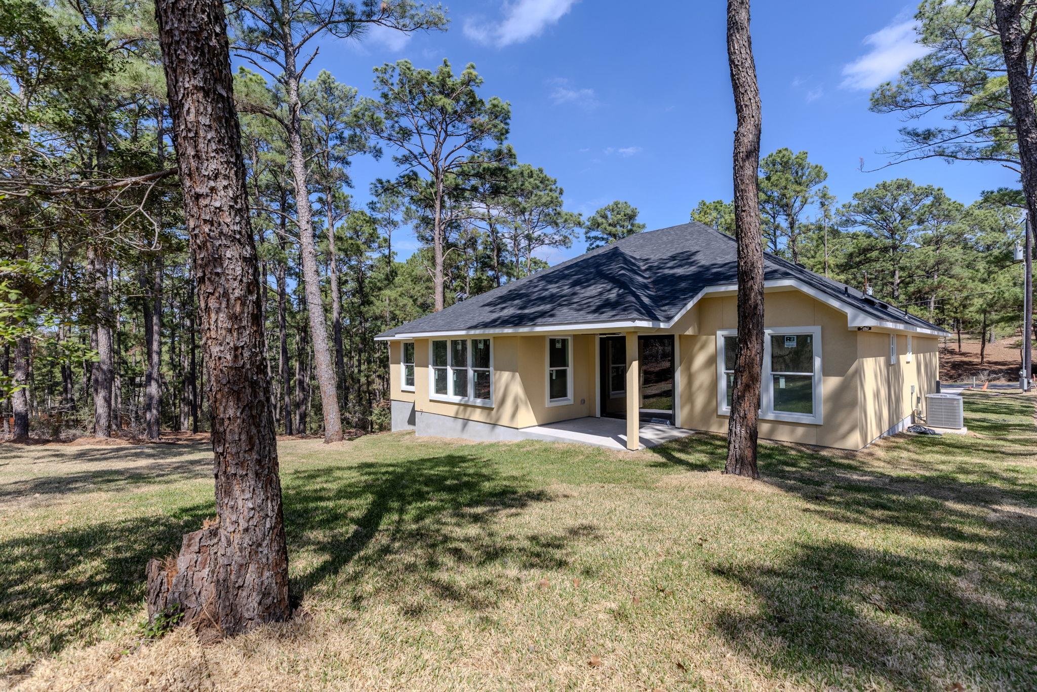 147 Kamakoa Ln, Bastrop, TX 78602