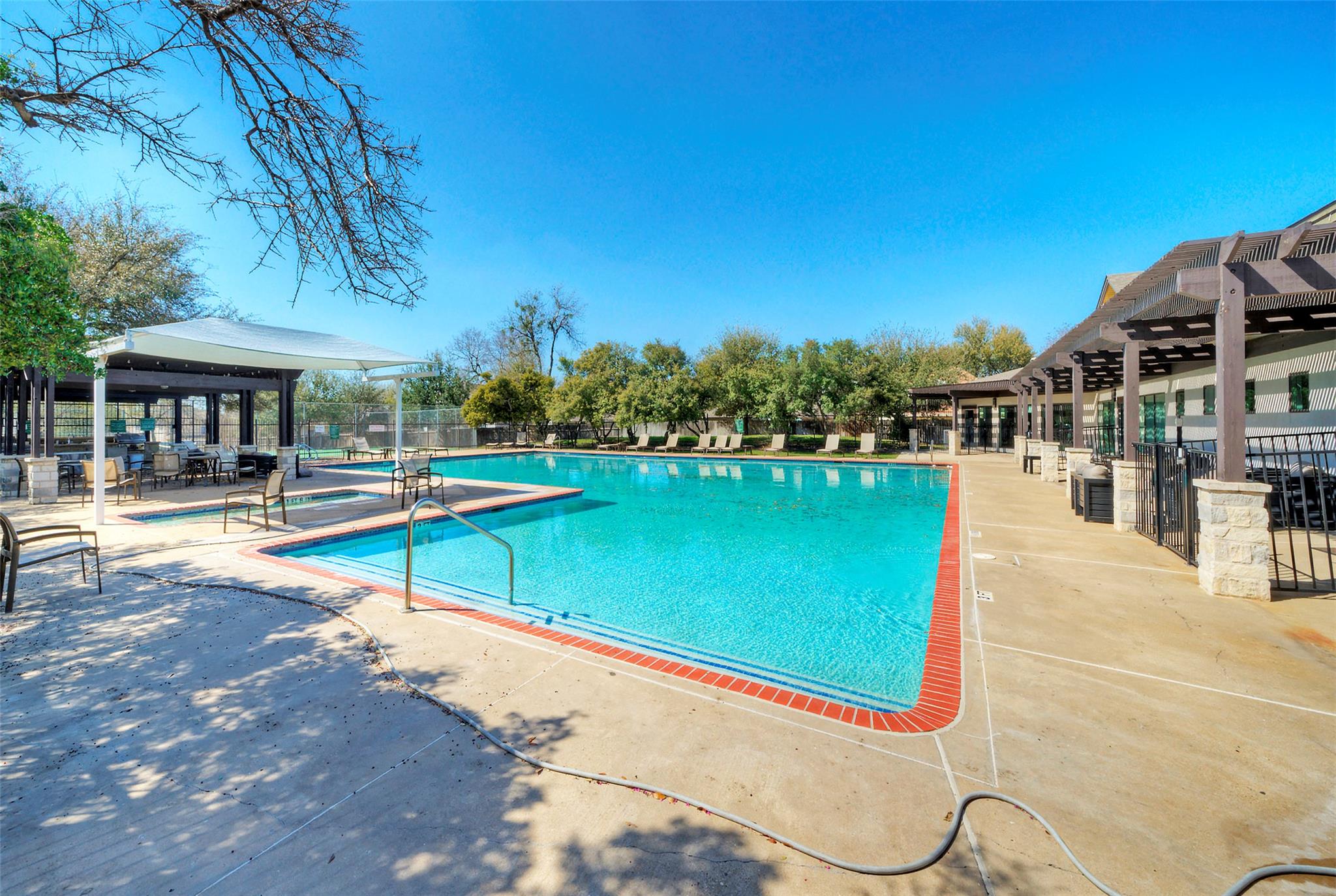 601 Indian Run Dr, Pflugerville, TX 78660