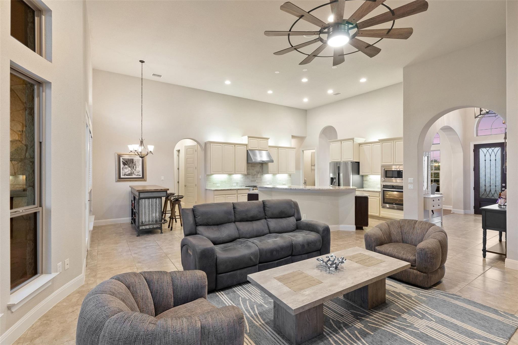 17632 Stratus Cv, Dripping Springs, TX 78620