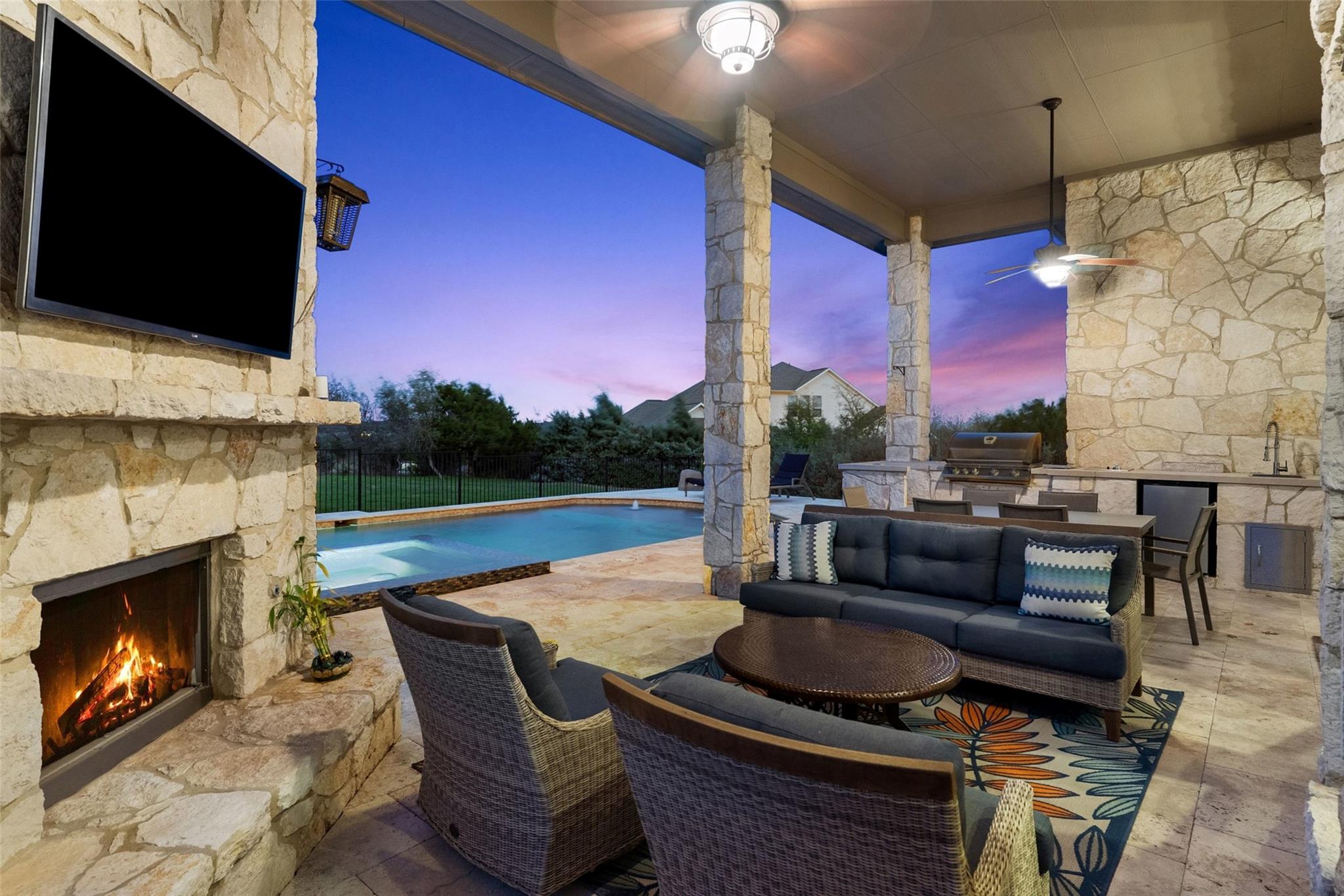 17632 Stratus Cv, Dripping Springs, TX 78620