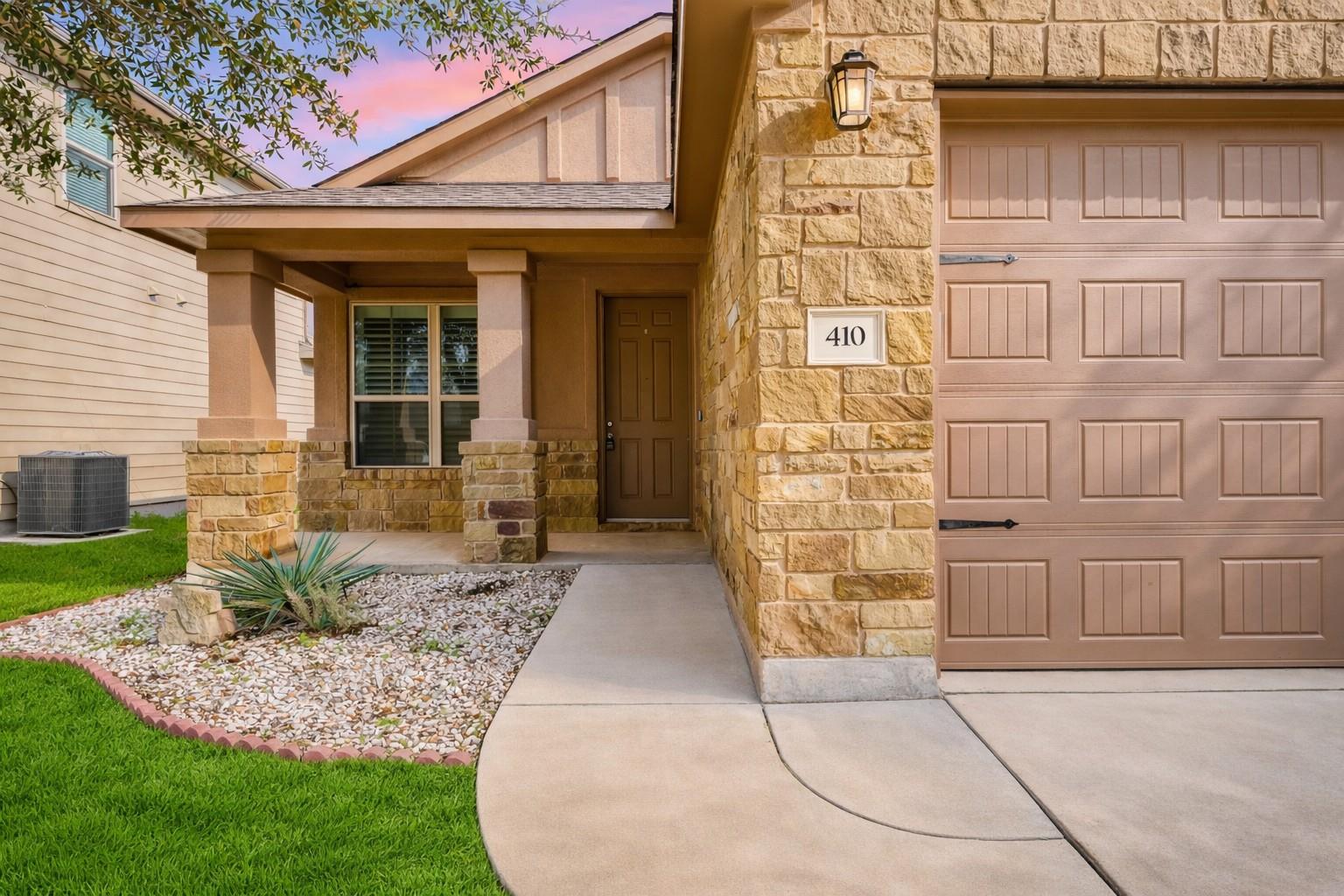 410 Anacua Loop # 30, Manchaca, TX 78652