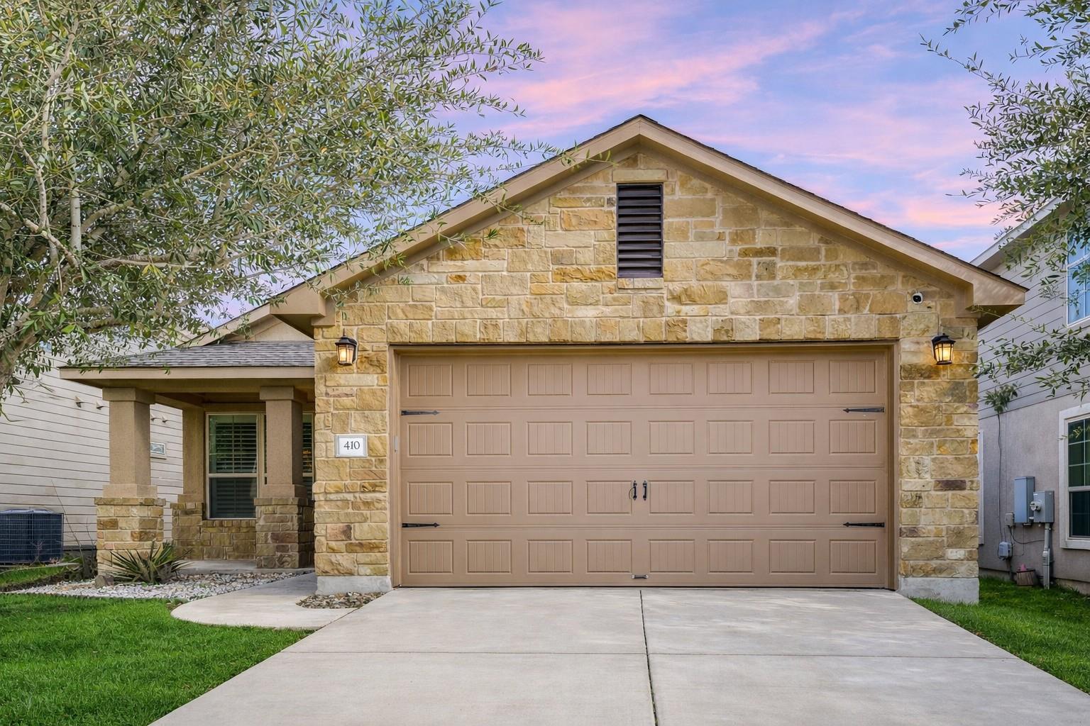 410 Anacua Loop # 30, Manchaca, TX 78652