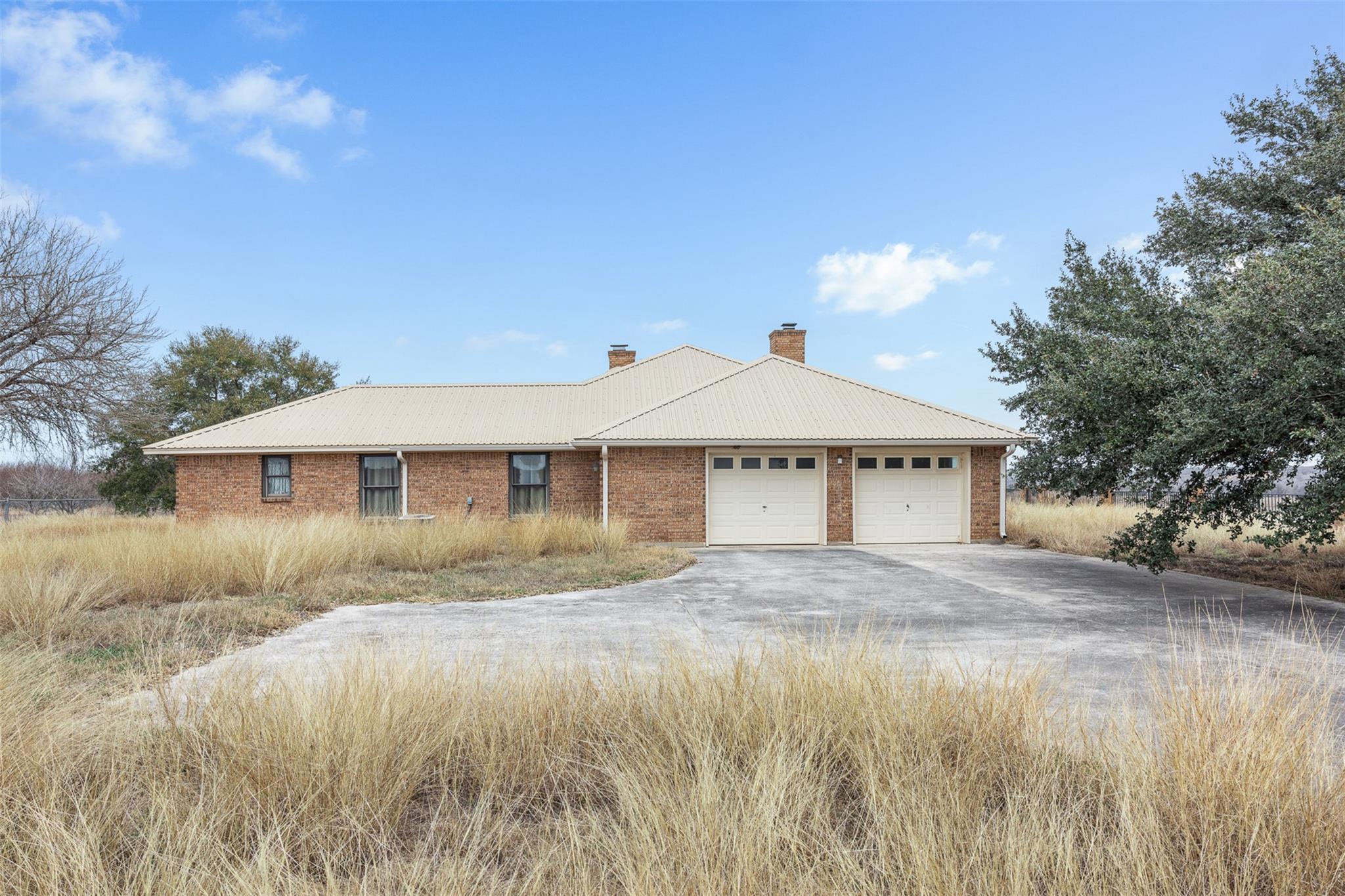 2884 Political Rd, Lockhart, TX 78644