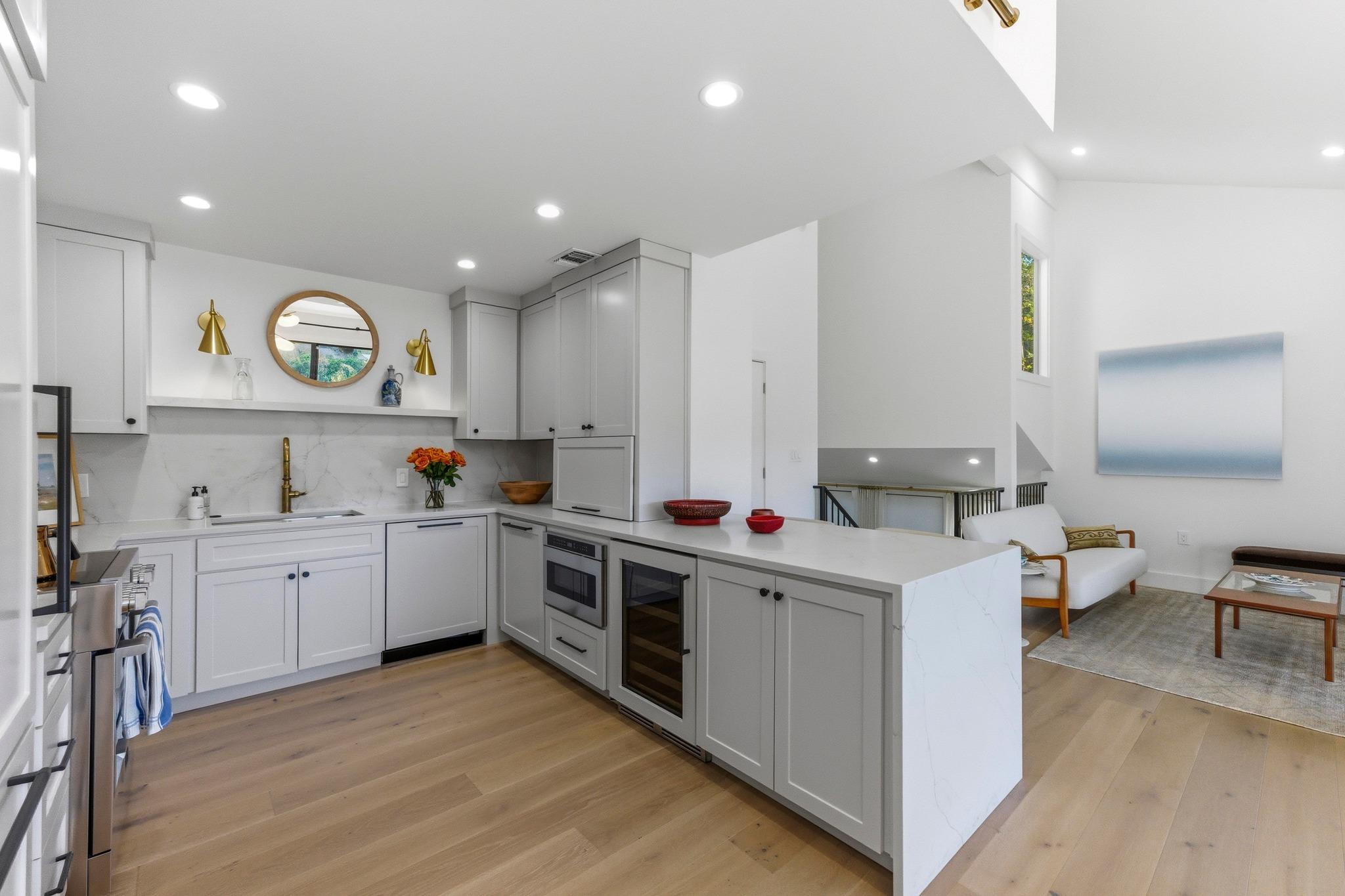 1821 Westlake Dr # 105, Austin, TX 78746