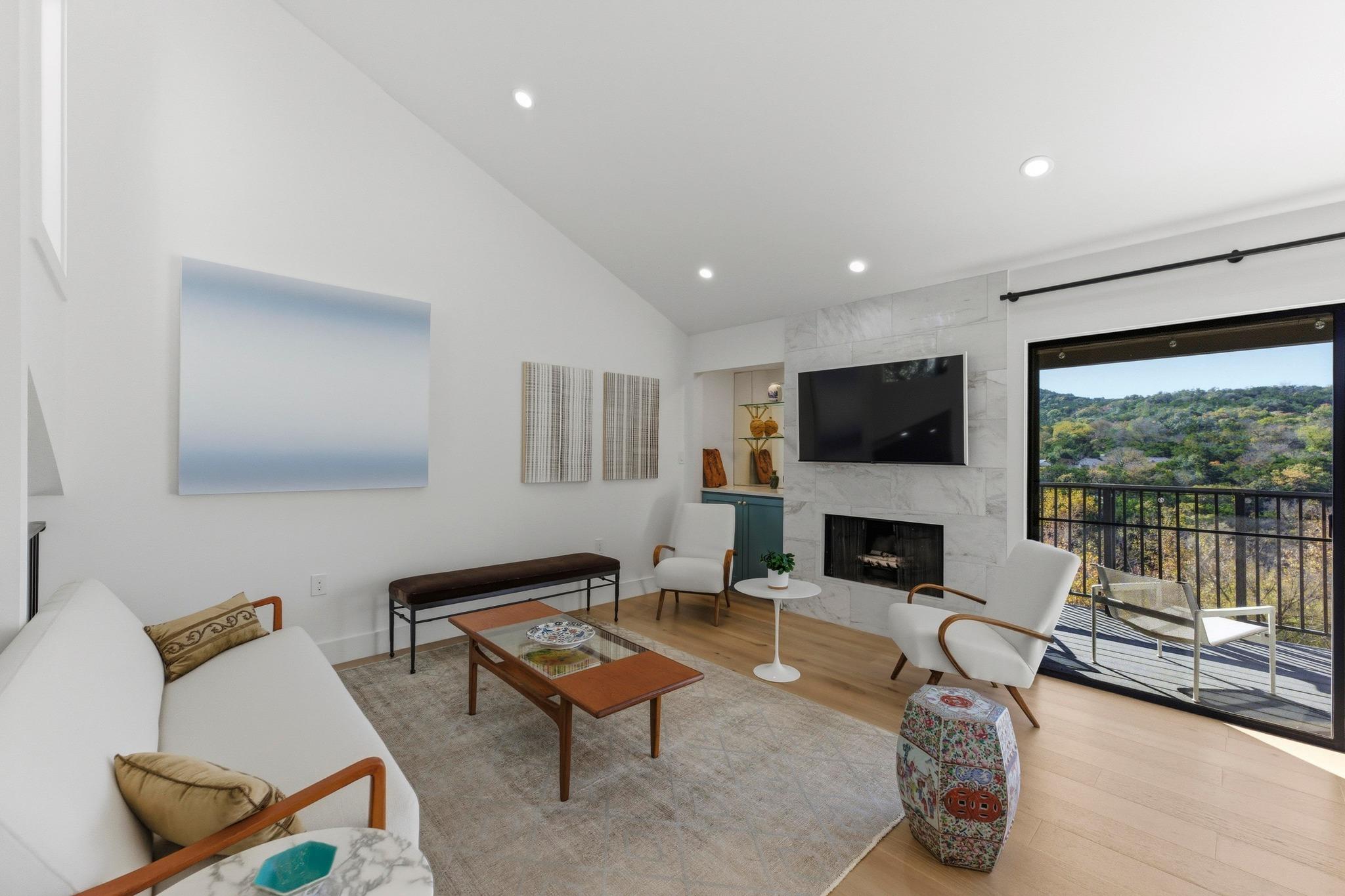 1821 Westlake Dr # 105, Austin, TX 78746