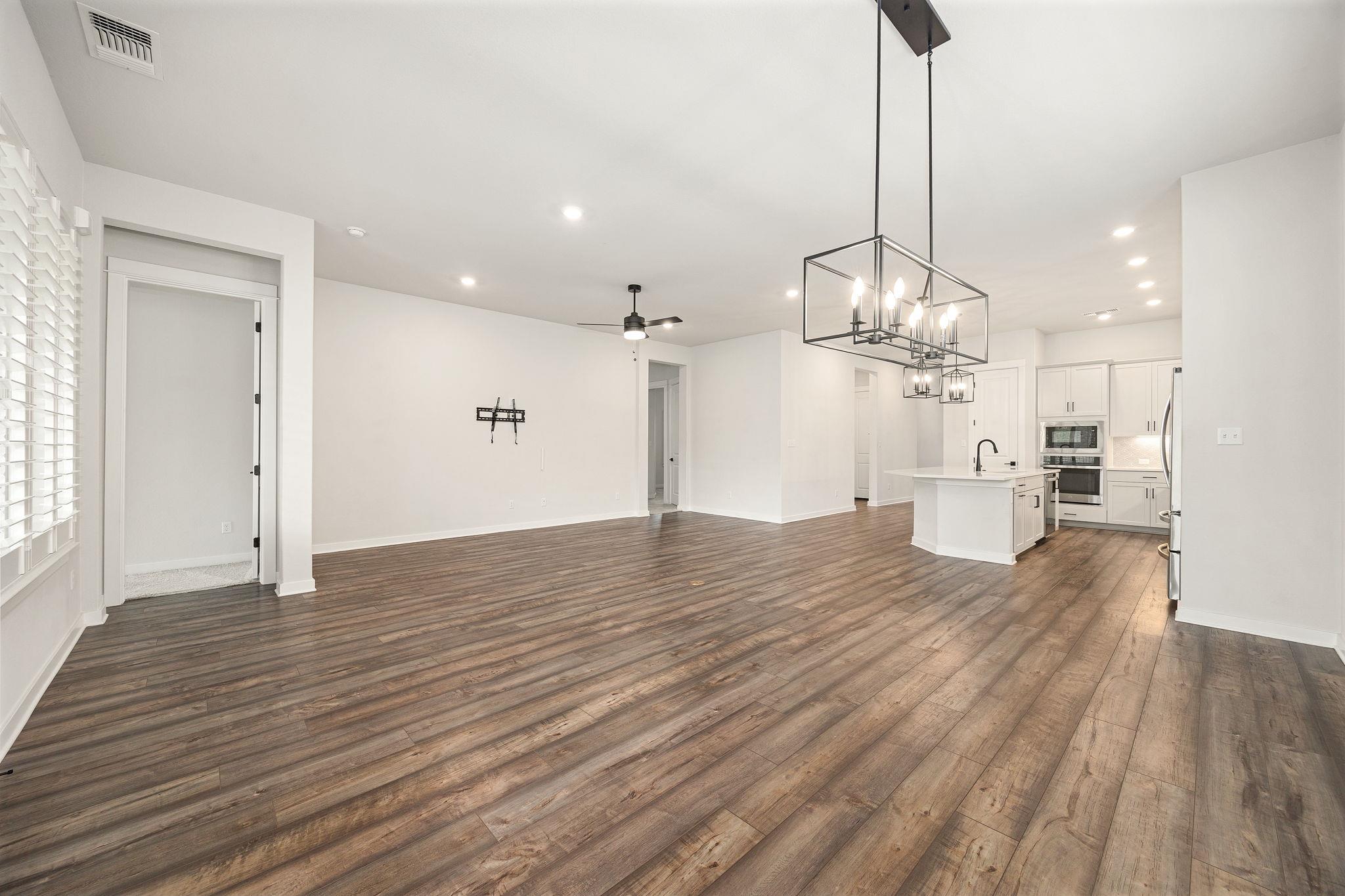 196 Moonlit Stream Pass, Dripping Springs, TX 78620